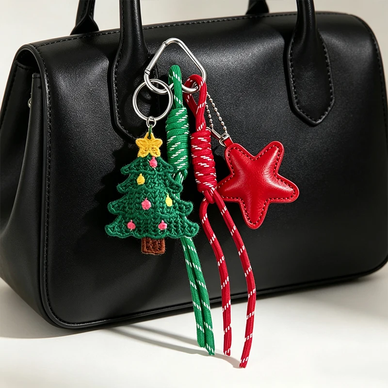 Lovely Weave Christmas Pendant Elk Cartoon Santa Claus Keychain Bag Pendant Charm New Year Gift Christmas Keyring Accessories