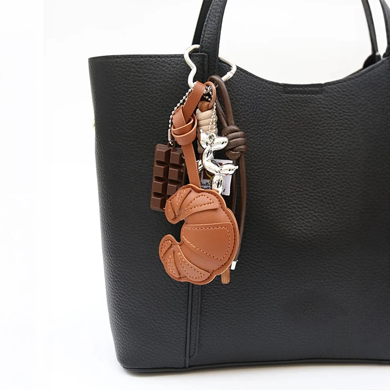 Lovely Hanger Pu Leather Croissant Pendant Fashion Bag Charm Heart Shaped Bag Decoration Bag Accessory Gift