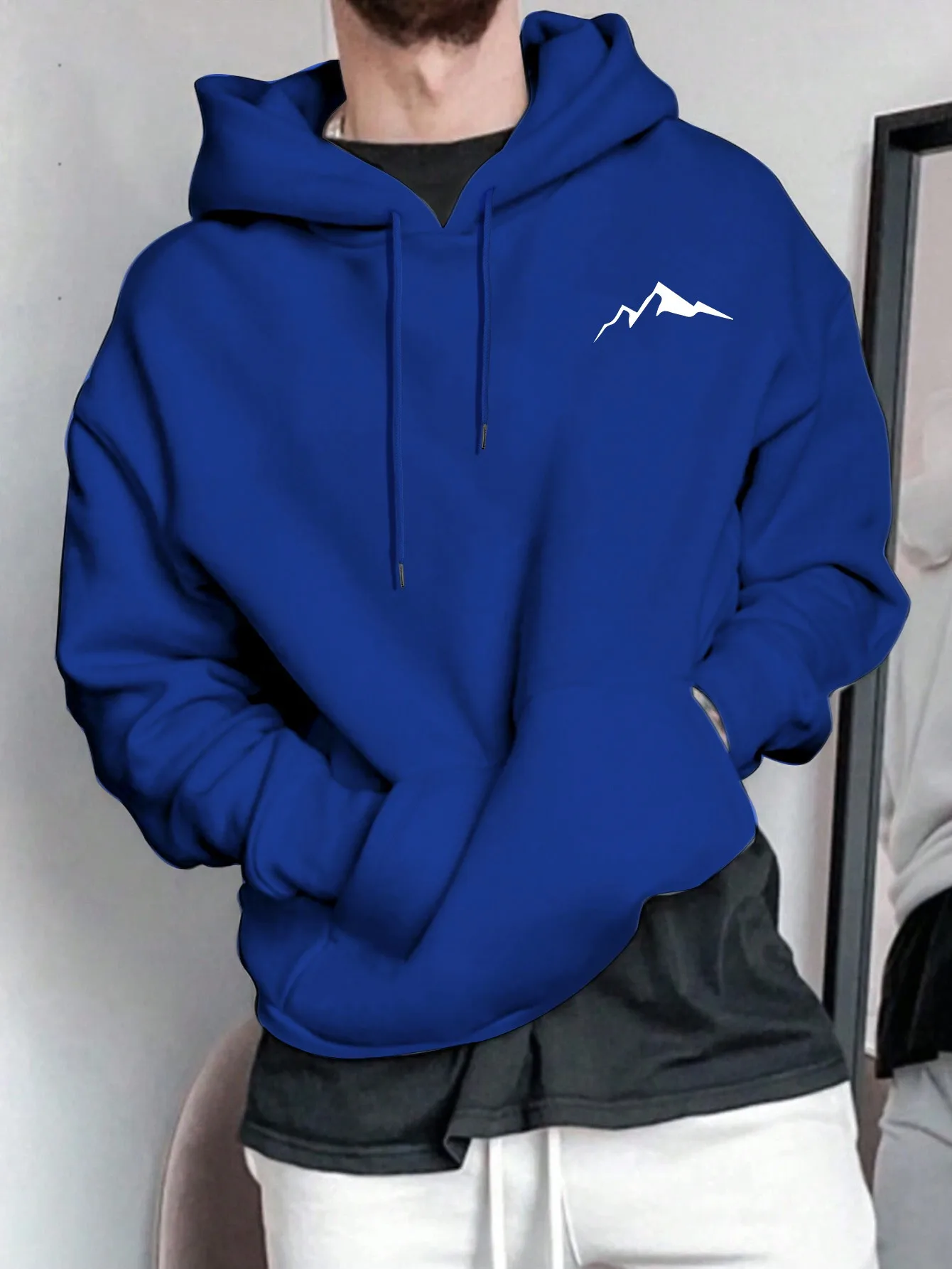 Men's Autumn and Winter Casual Fashion Loose Mountain Graphic Print Long Sleeved Hooded Sweatshirt Warm Pullover