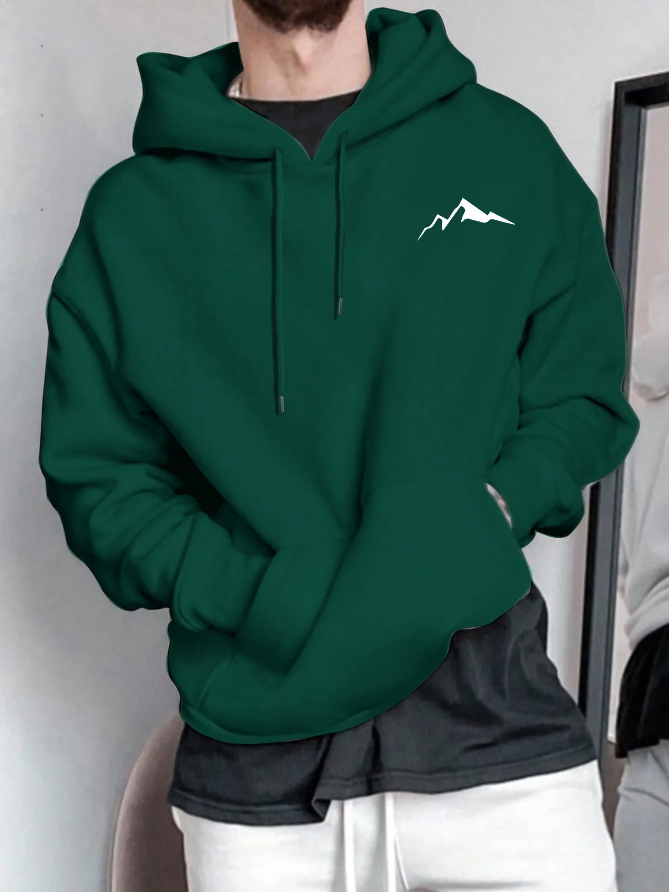 Men's Autumn and Winter Casual Fashion Loose Mountain Graphic Print Long Sleeved Hooded Sweatshirt Warm Pullover