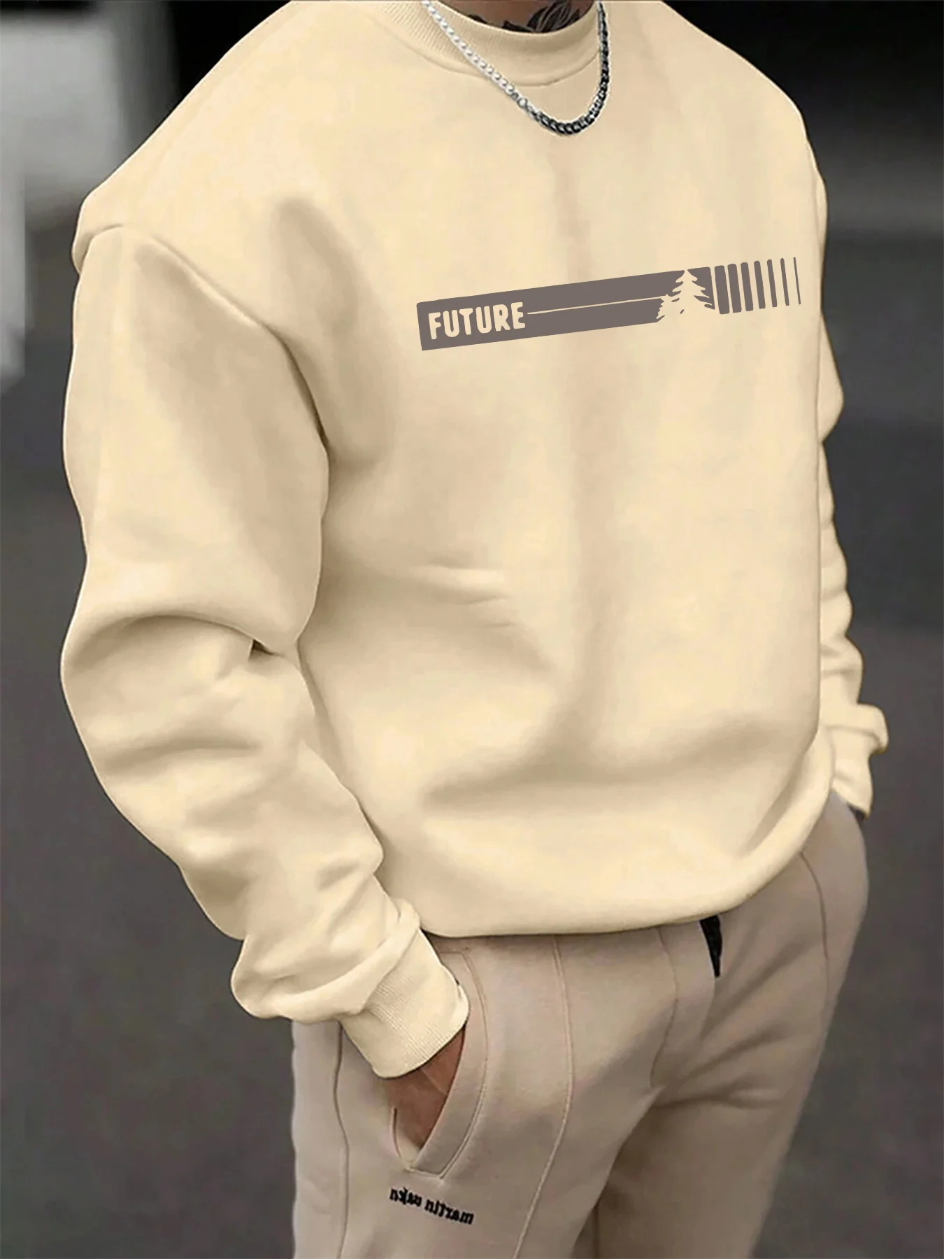 Men's Autumn and Winter Fashionable Casual Loose Futune Letter Graphic Printed Long Sleeved Round Neck Sweatshirt