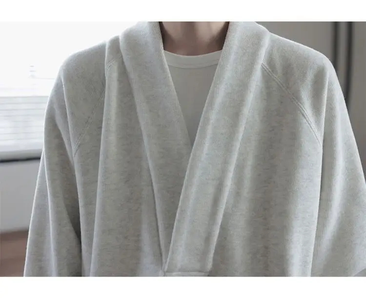 2023 New Spring and Autumn Fashion Simple Trendy Men's V-Neck Loose Casual Small Puppy Handsome Lazy Men's Oversize Sweater