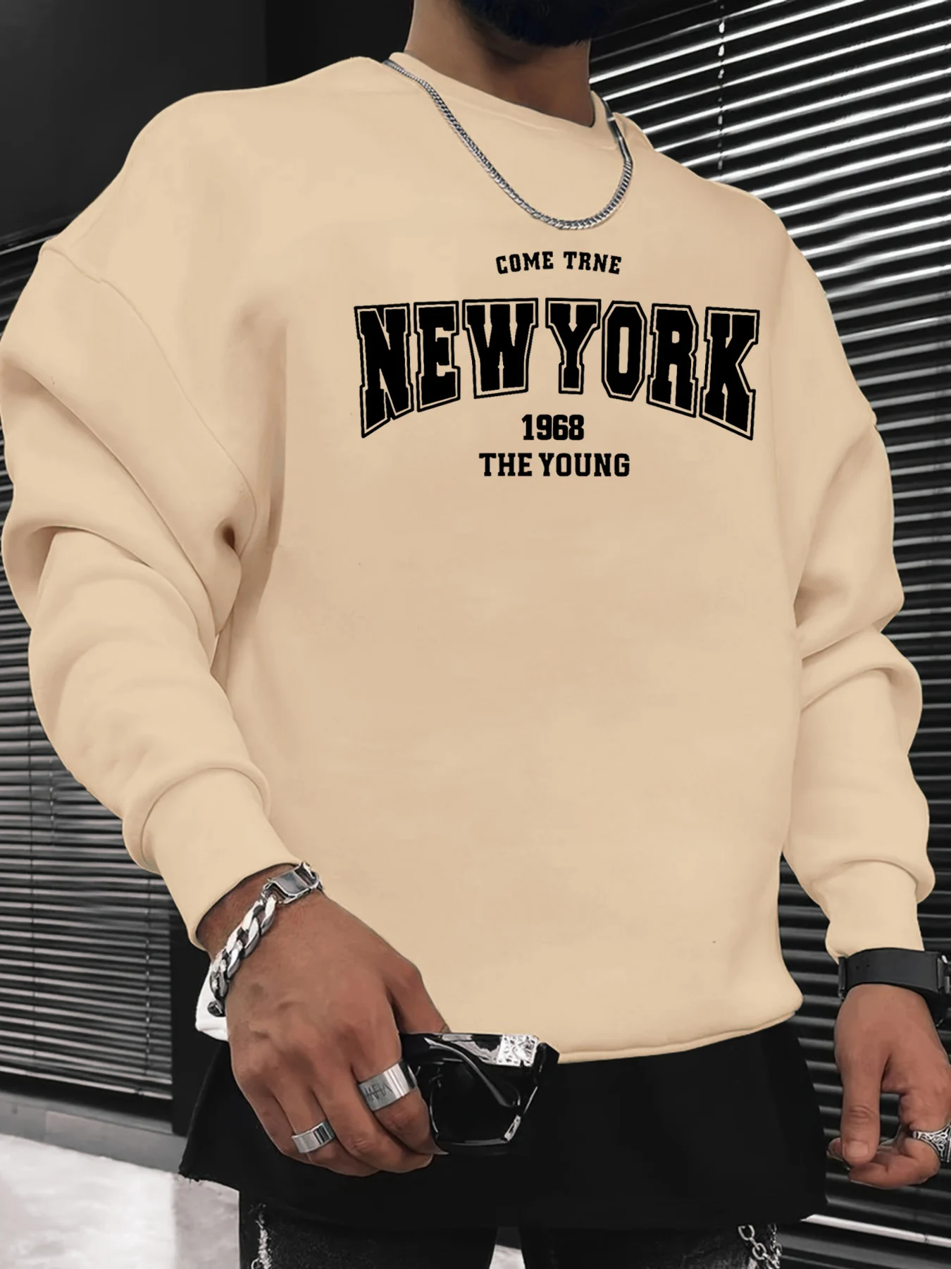 Men's Autumn and Winter Fashionable Casual Loose New York Letter Graphic Printed Long-Sleeved Round-Neck Sweatshirt