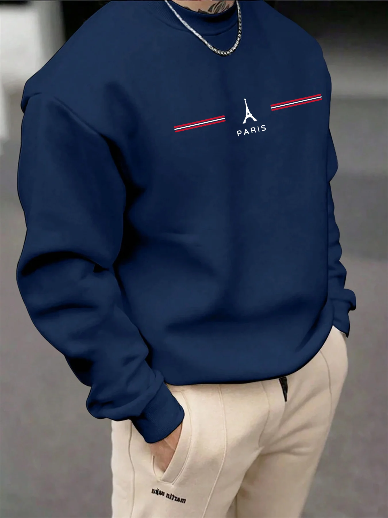 Men's Autumn and Winter Fashionable Casual Loose Paris Letter Pattern Printed Long Sleeved Round Neck Sweatshirt