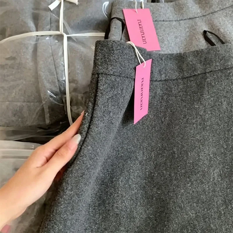 2026 New Gray Thicken Woolen Skirts Women Autumn Winter High Waist Anti-Glare Short Skirt Female Solid Simple Blended Skirts