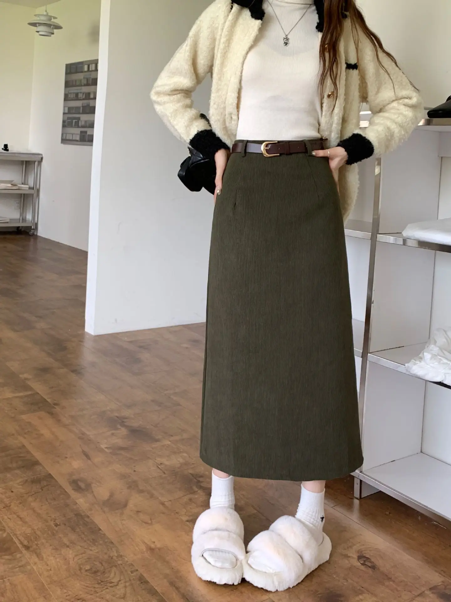 High Waist Slimming Retro Corduroy Midi Skirt Hip Concealing Straight Leg A- Line Wrap Around Skirt for Women Solid Color