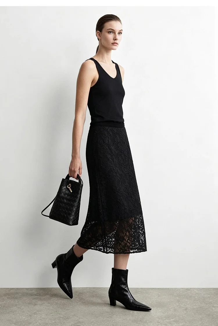 Amii 2026 Autumn New Skirt for Women Fashion Velvet Splice Paisley Lace Midi Skirt Split Straight Casual Woman Clothing 12643057