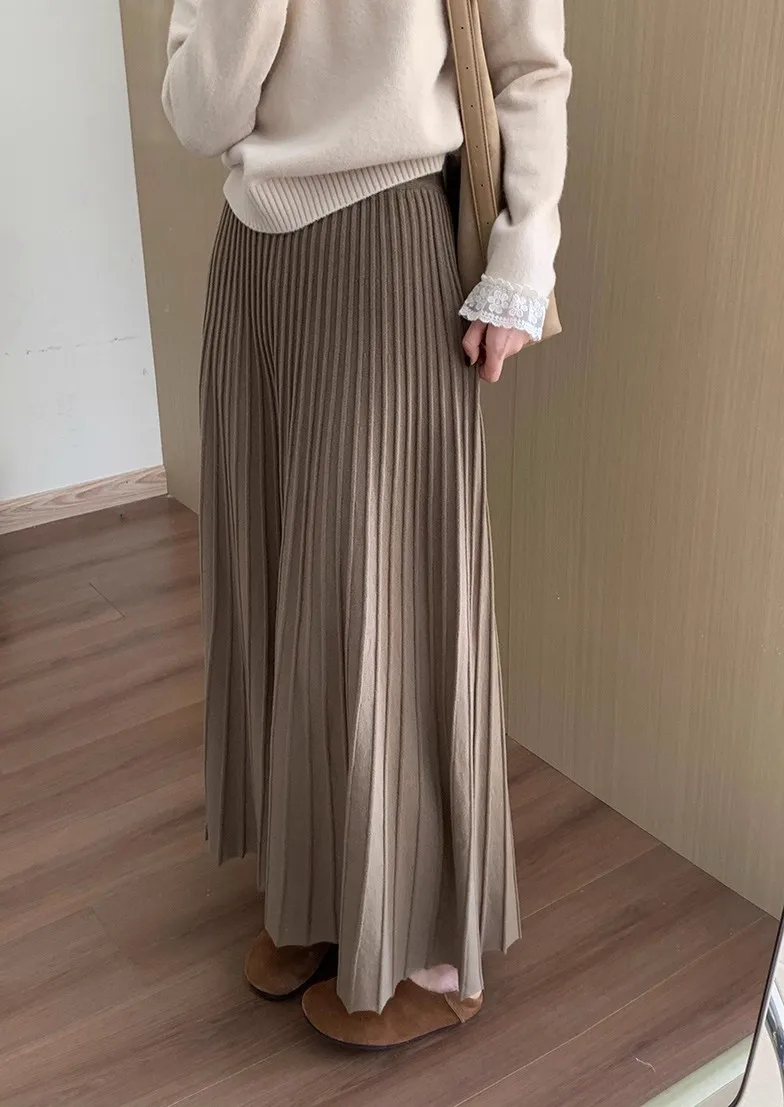 2026 Khaki Cashmere Knitted Midi Skirt for Women, Loose Fit, Draped, Slimming A-Line Pleated Skirt for Autumn and Winter