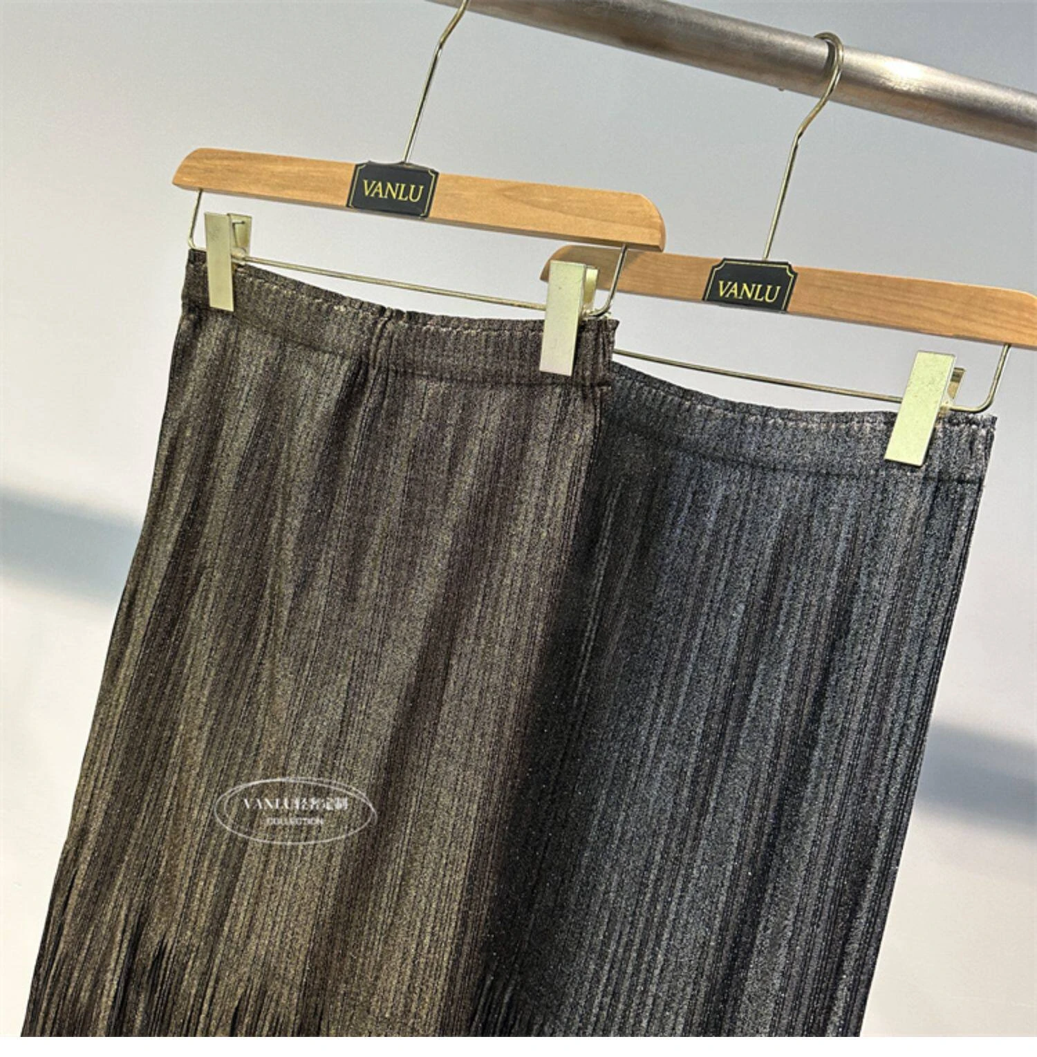 Miyake Pleated Summer New Women's Skirt Gold And Silver Shiny Silk Pleated Tassel High Waist Mid Length Skirt