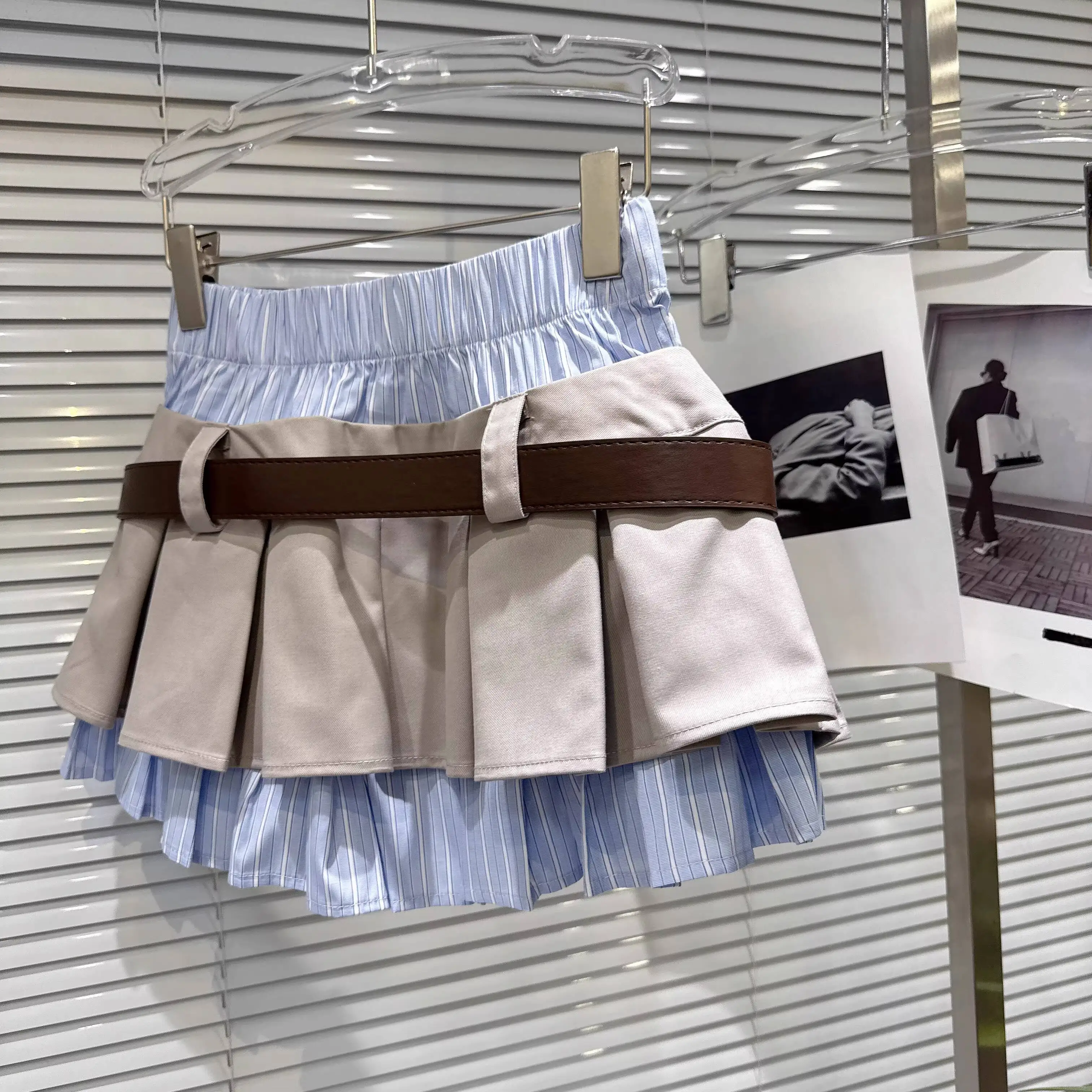 DEAT 2026 Summer Hot Girl Fake 2 Piece Patchwork Striped Design Short Pleated Skirt With Belt A-line Short Skirts 11A09768