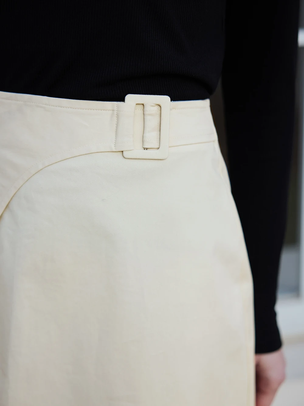 AP SS26 Women Elegant Buckle Skirt Fashion