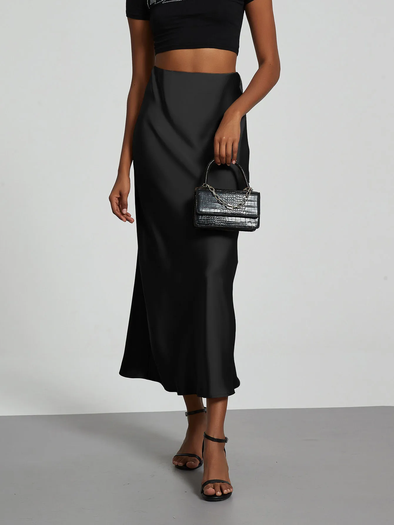Minimalist Satin Midi Skirt High Waist Bias Cut Flowy Hem Top for Office & Casual Streetwear