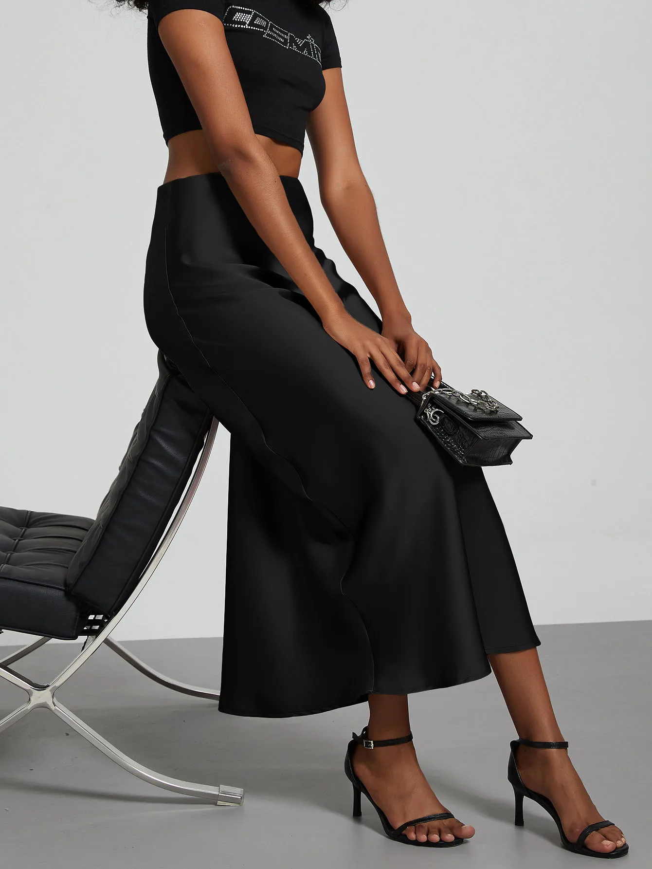 Minimalist Satin Midi Skirt High Waist Bias Cut Flowy Hem Top for Office & Casual Streetwear