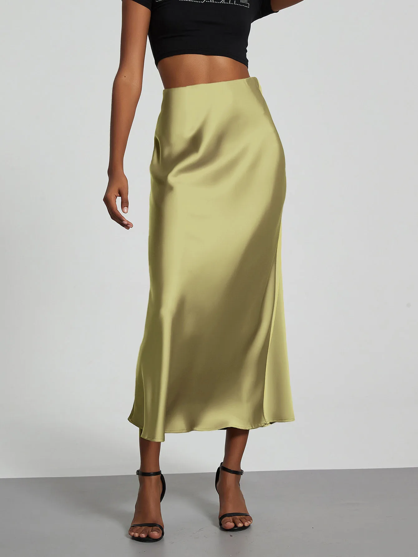 Minimalist Satin Midi Skirt High Waist Bias Cut Flowy Hem Top for Office & Casual Streetwear