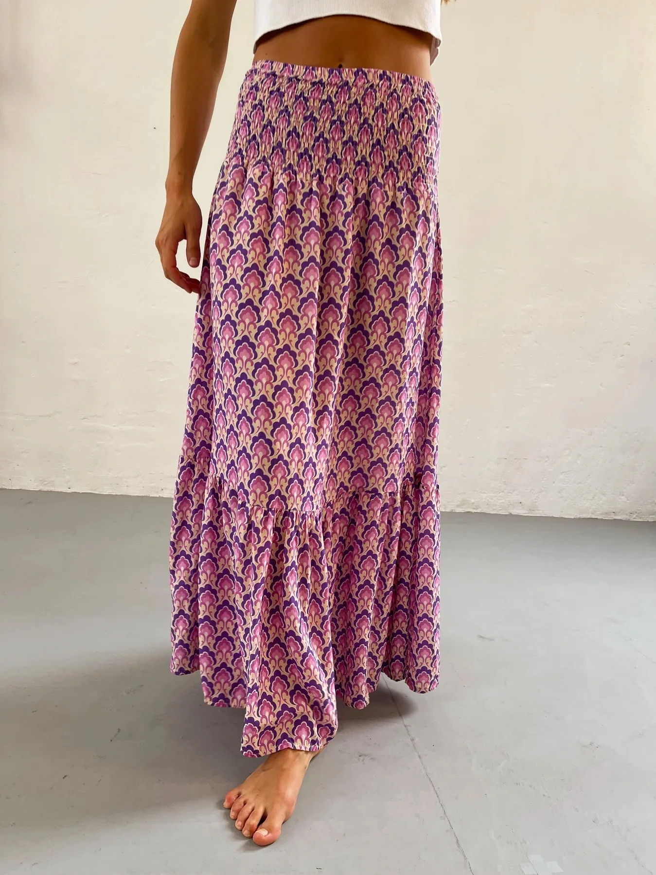 Women's Casual Boho Skirts New Spring Summer Fashion Vintage Loose Elastic Waist Floral Print Ethenic Style Beach Maxi Skirt