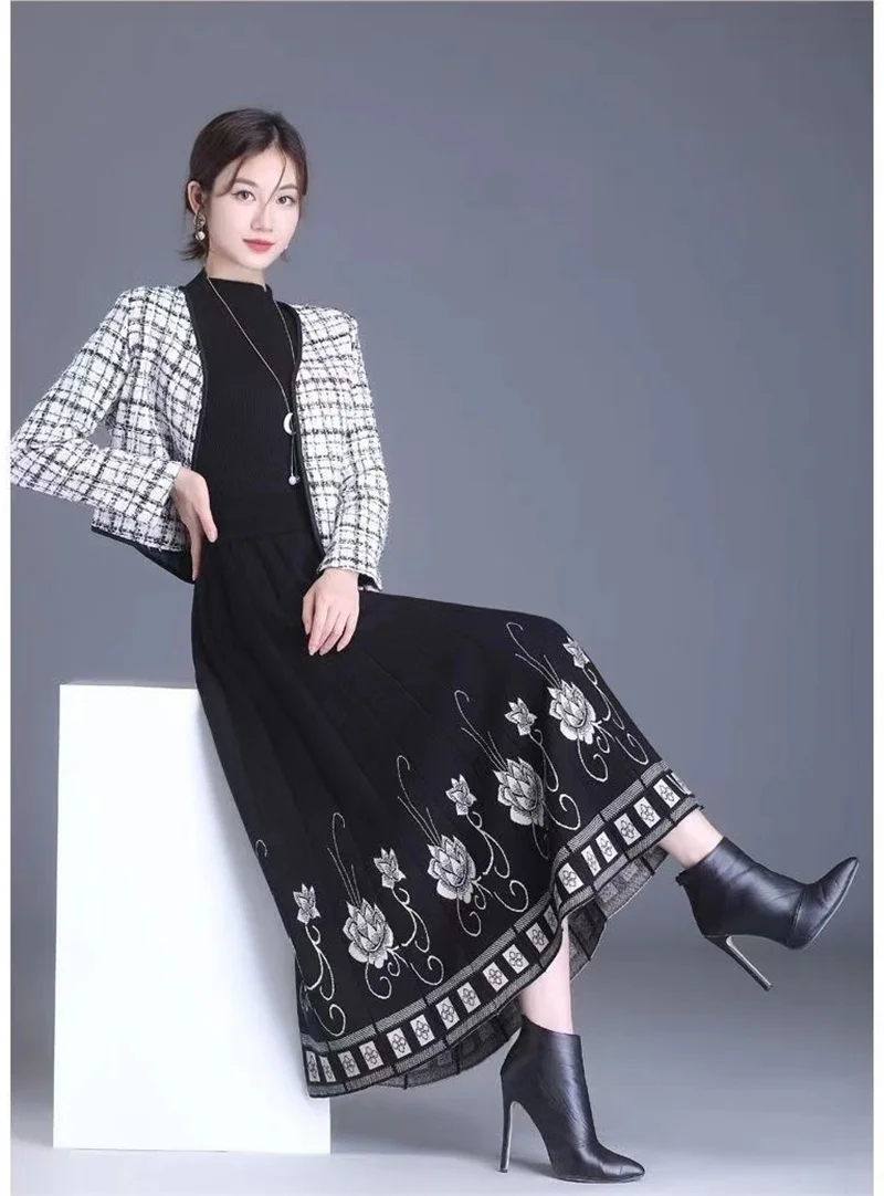Women's Autumn Winter Ethnic Style A-line Skirt High Waist Elastic Waist Mid Length Knitted Wool Large Swing Skirt Sweater Skirt
