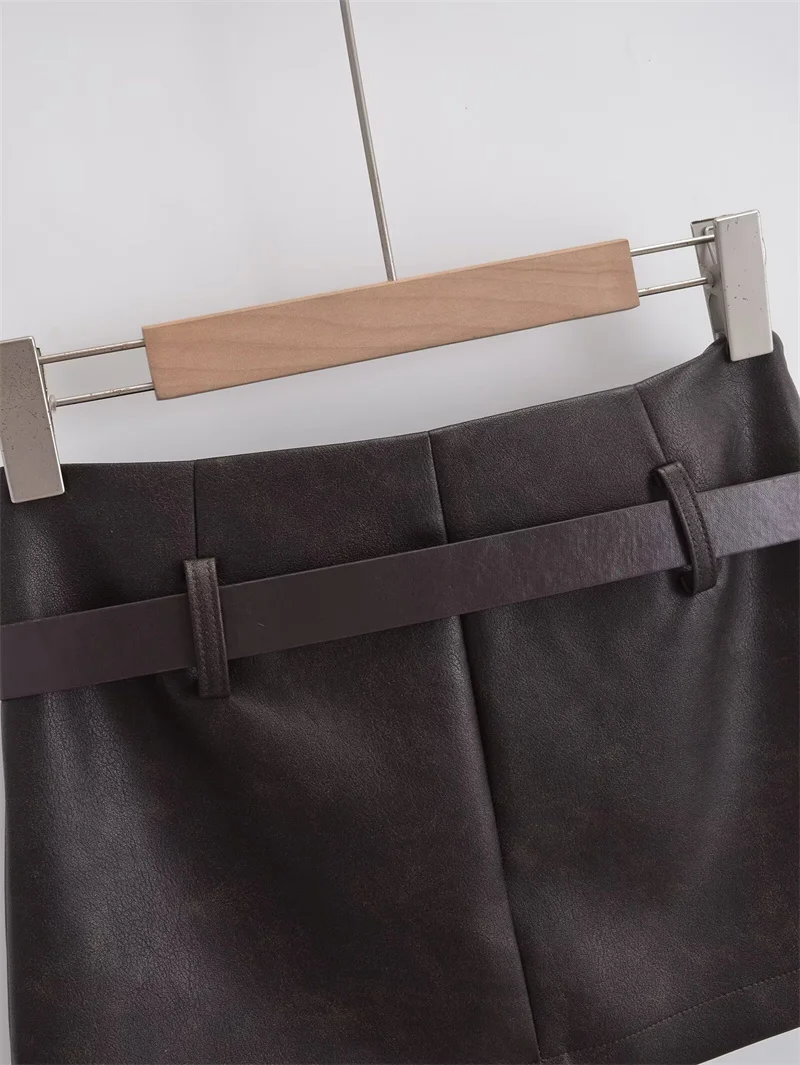 KEYANKETIAN New Launch Women's Faux Leather Skort Fashion Sexy Grunge With Belt Side Zipper Solid Sheath Mini Skirt Female