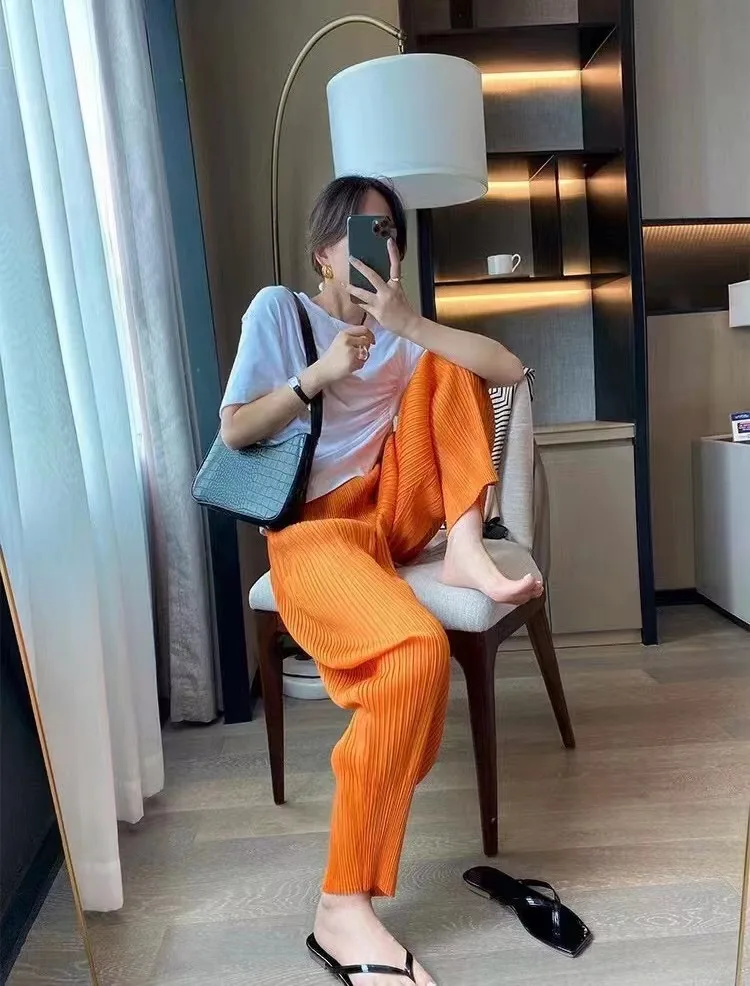 Miyake Fashion Classic Versatile Carrot Pants Loose High Elasticity Folded Small Legged Haren Pants for Women