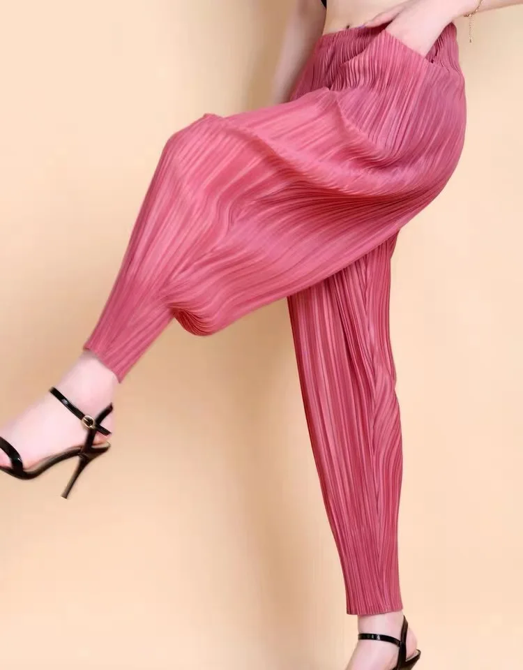 Miyake Fashion Classic Versatile Carrot Pants Loose High Elasticity Folded Small Legged Haren Pants for Women