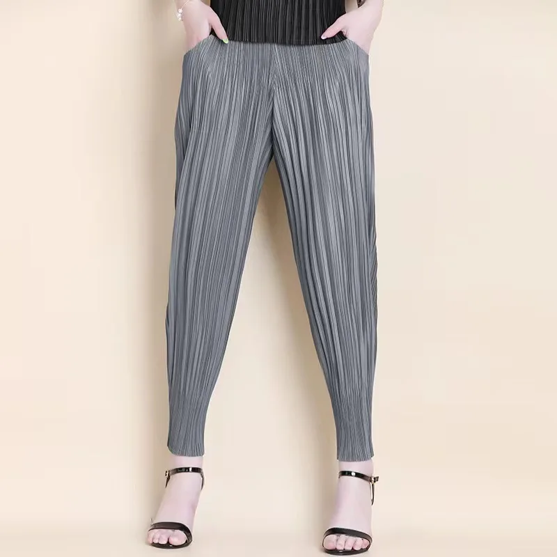 Miyake Fashion Classic Versatile Carrot Pants Loose High Elasticity Folded Small Legged Haren Pants for Women