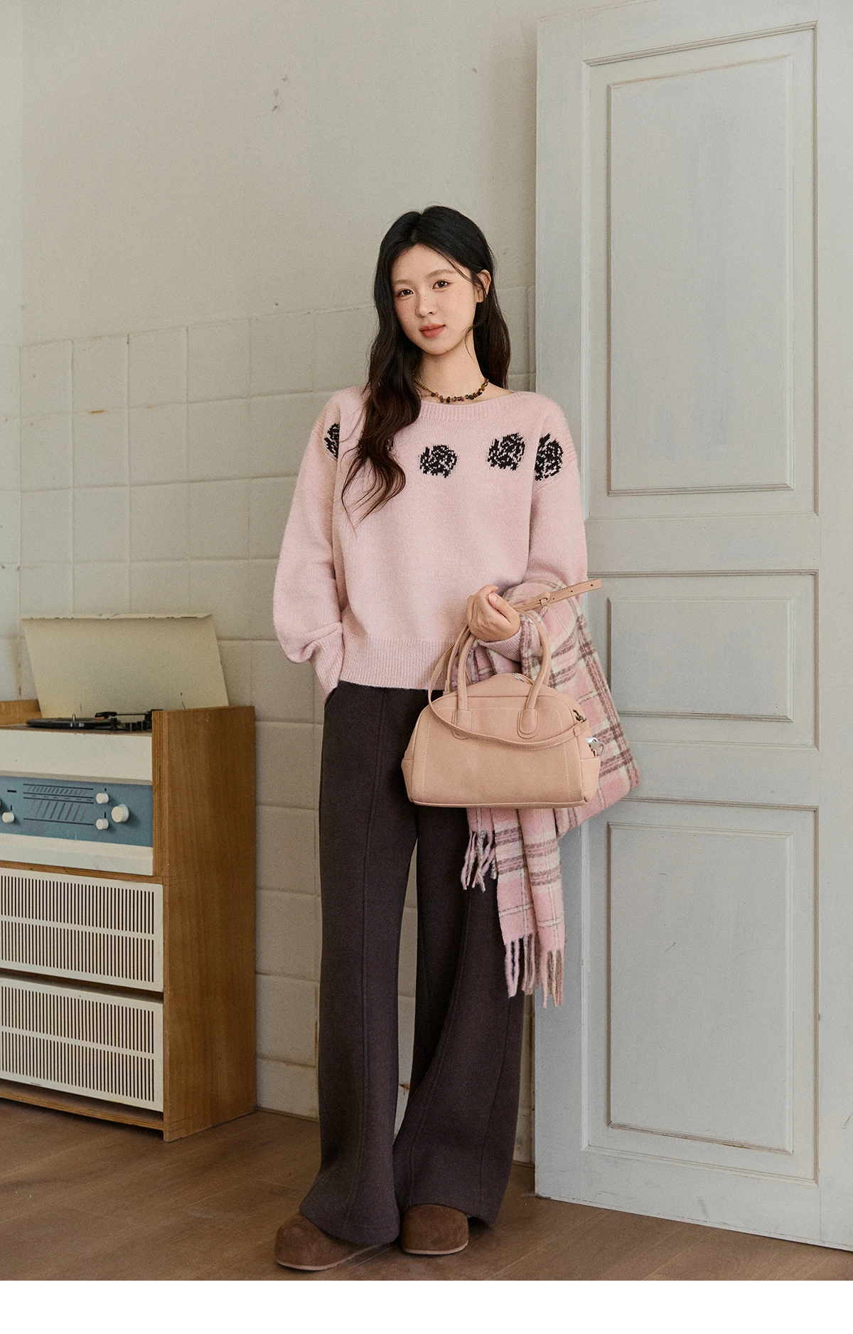 MISHOW High Waist Wide Leg Pants for Women 2025 Winter Casual Loose Thick Fleece Warm Knit Pants Straight Trousers MXE92K1127