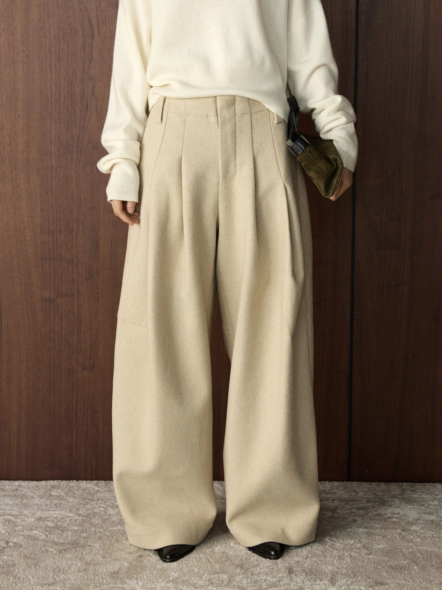 Winter new Korean retro fashionable woolen pleated wool trousers loose and slimming warm pants for women