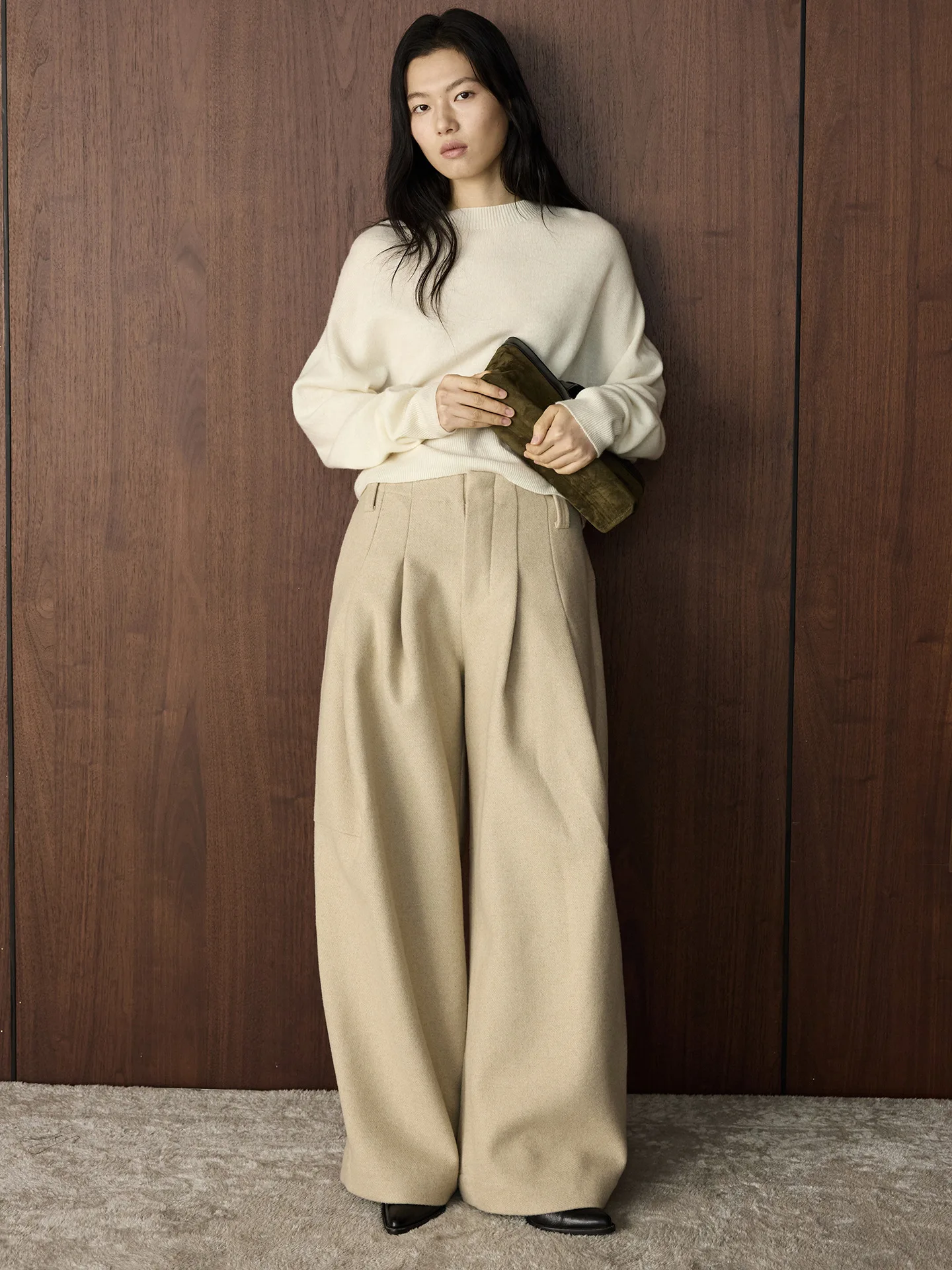 Winter new Korean retro fashionable woolen pleated wool trousers loose and slimming warm pants for women
