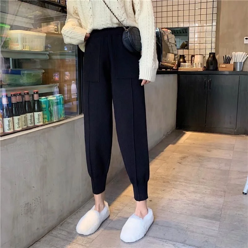 Women pants autumn and winter black casual knitted pants loose elastic spring and autumn nine points Harlan radish pencil pants