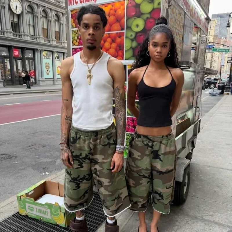 Unisex Men Women Casual Retro Y2K Camo Camouflage Print Wide Leg Pocket Burr Sweatshorts Hip Hop Harajuku Streetwear Shorts Jean