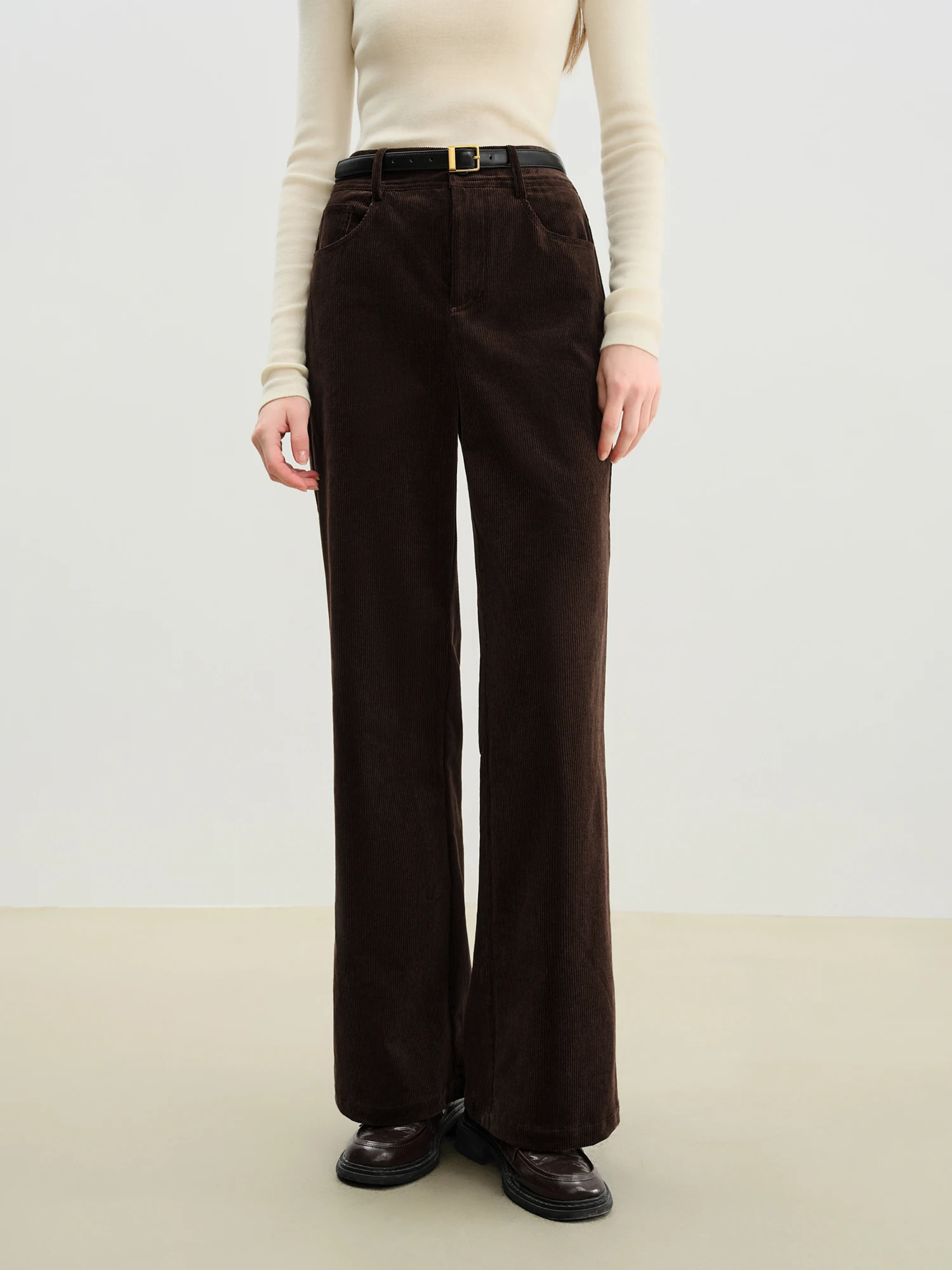 ZIQIAO Retro Hong Kong Style Corduroy Flared Pants Women 2025 Autumn and Winter New Brown Casual Flared Pants