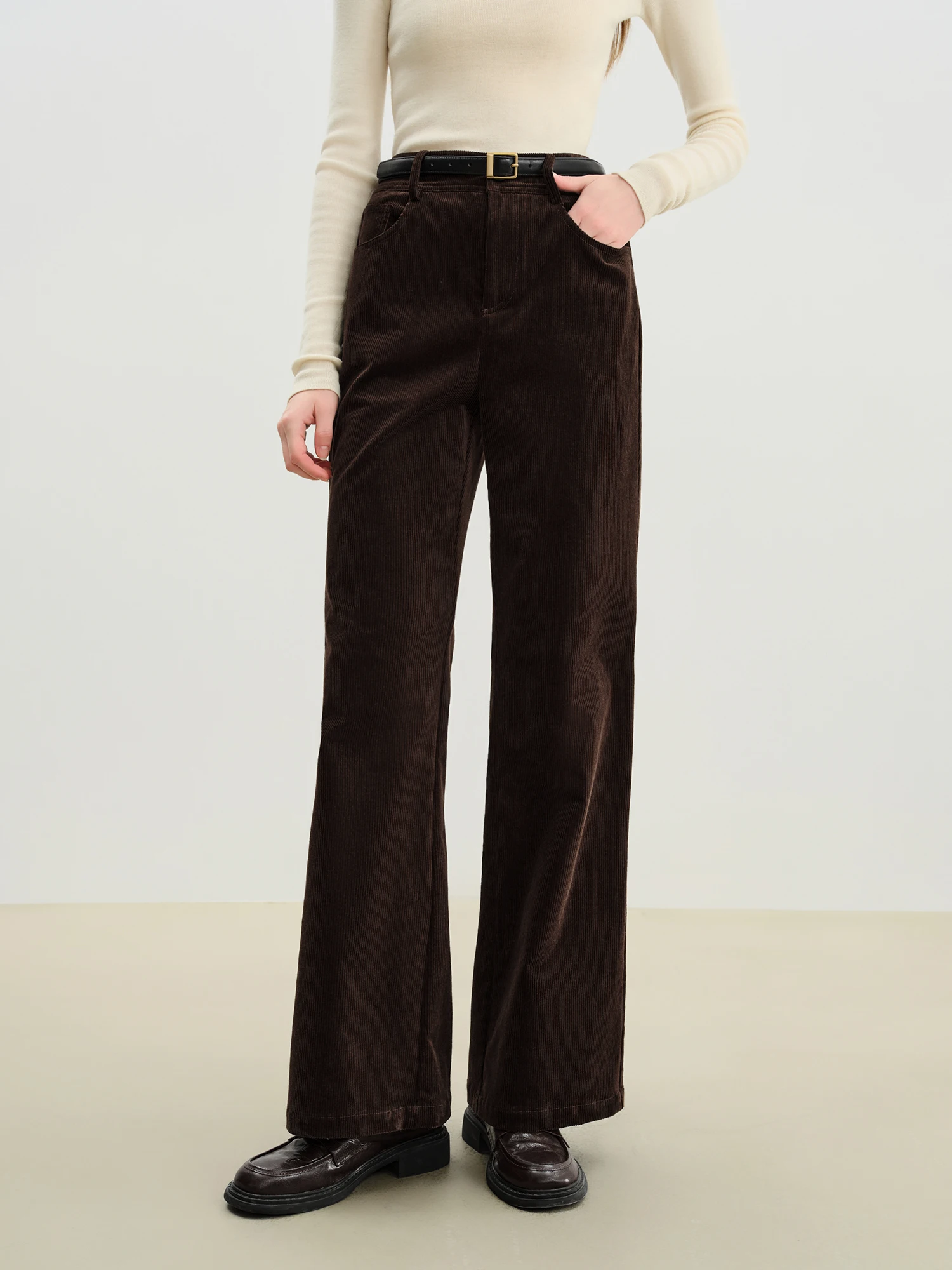 ZIQIAO Retro Hong Kong Style Corduroy Flared Pants Women 2025 Autumn and Winter New Brown Casual Flared Pants