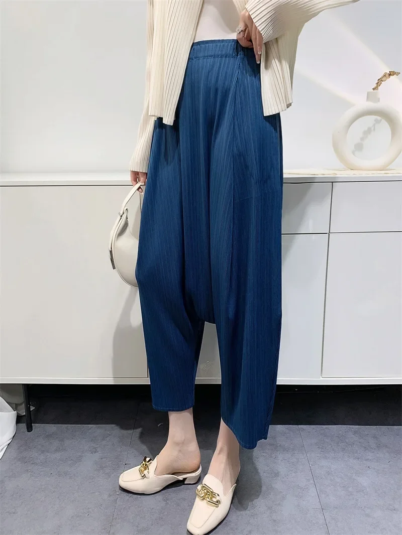 YUDX Pleated Wide Leg Pants Loose Niche Design Women High Waist New Spring 2024 Solid Color Spliced Pockets Trousers