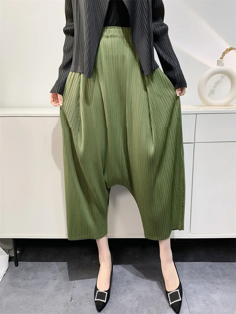 YUDX Pleated Wide Leg Pants Loose Niche Design Women High Waist New Spring 2024 Solid Color Spliced Pockets Trousers