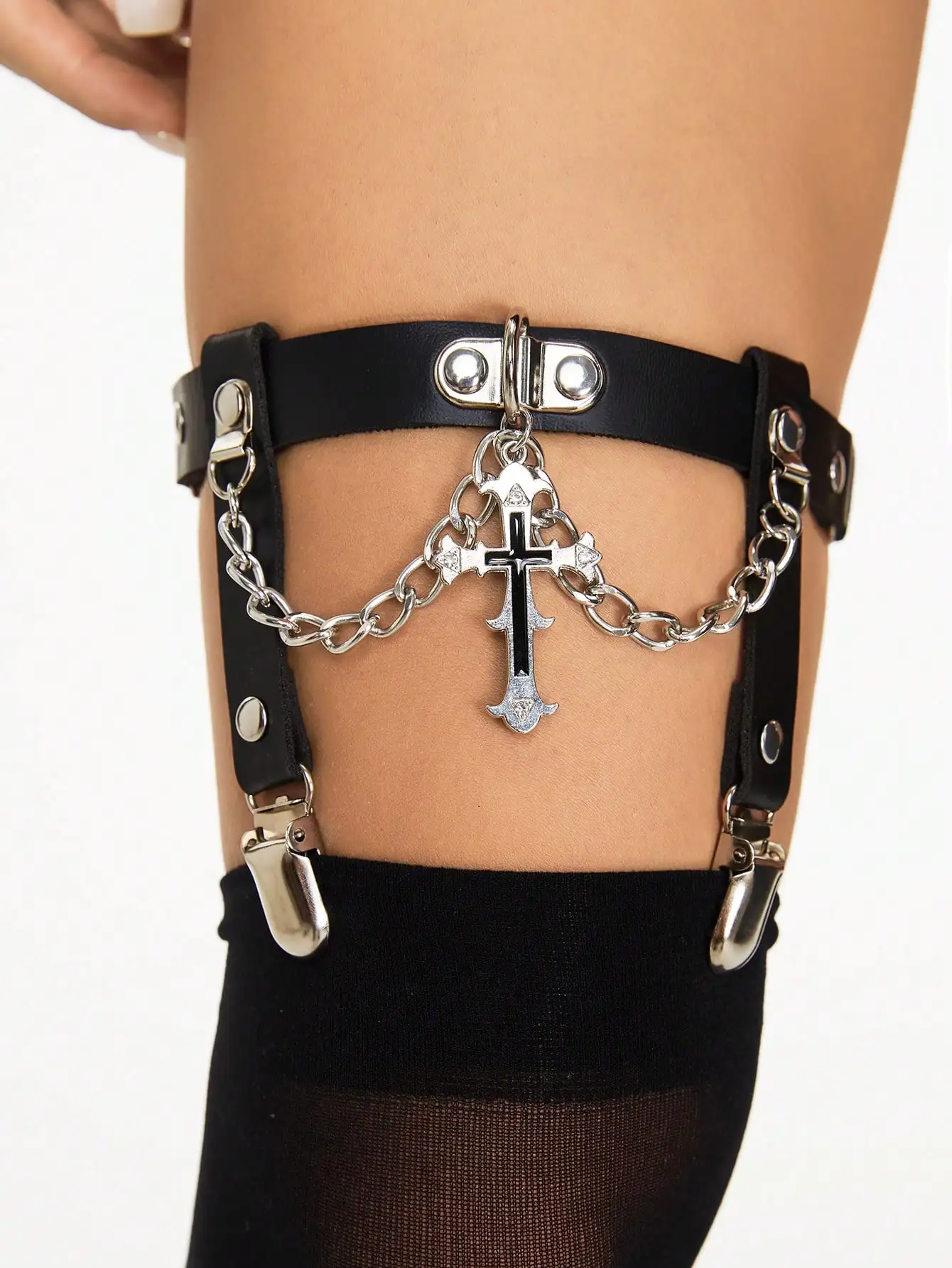 HERSHINE 2-Pack Women's Fashion Cross Chain Leg Straps/Sock Clips, Y2K Gothic Punk Harajuku Rock Hip Hop Style,spring,summer