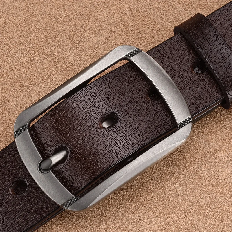 Fashionable Men's Square Alloy Pin Buckle PU Belt Suitable for Jeans Casual Pants Fashionable Men's Retro Business Belt