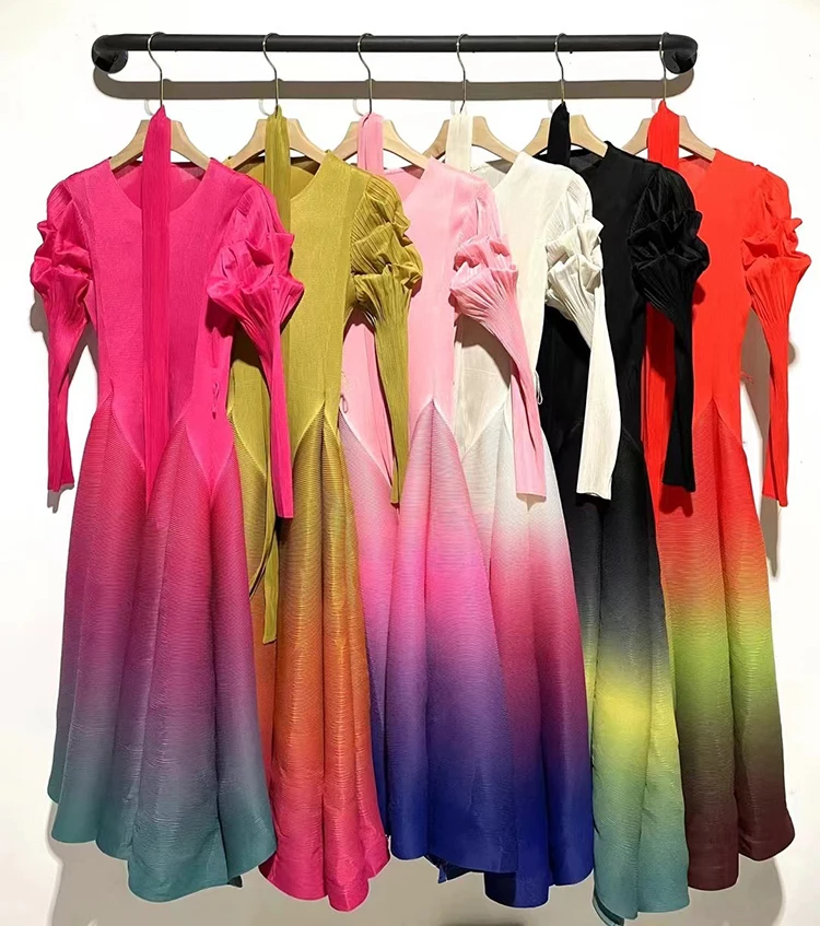 2024 Miyake Dress New Three House Pleated Loose Round Neck Long Sleeved Tapered Hem Fluffy Vestid  Women De Fiesta Pedreriaos