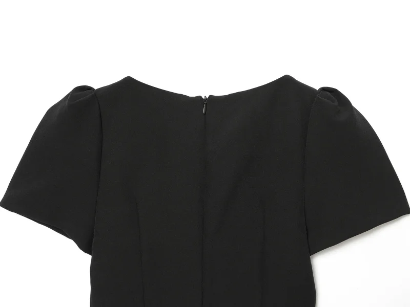 ETJ 2025 women's new products are elegant and stylish Short dress with a boat neck and short sleeves with pleats black dress