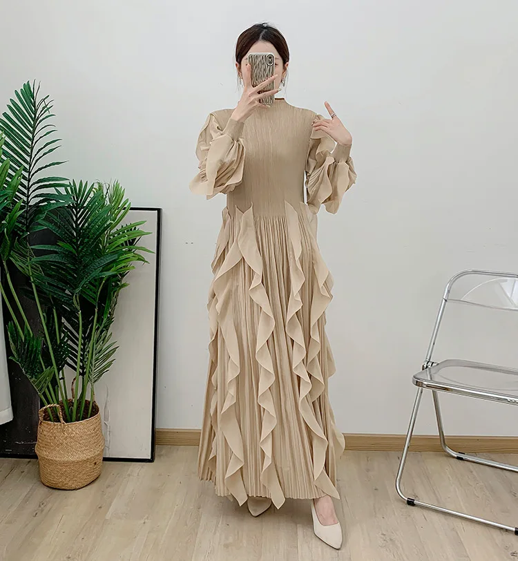 Fashion Ruffles Pleated Dress Women Round Neck Flare Sleeves Solid Maxi Belt Dresses Party 2025 Autumn New