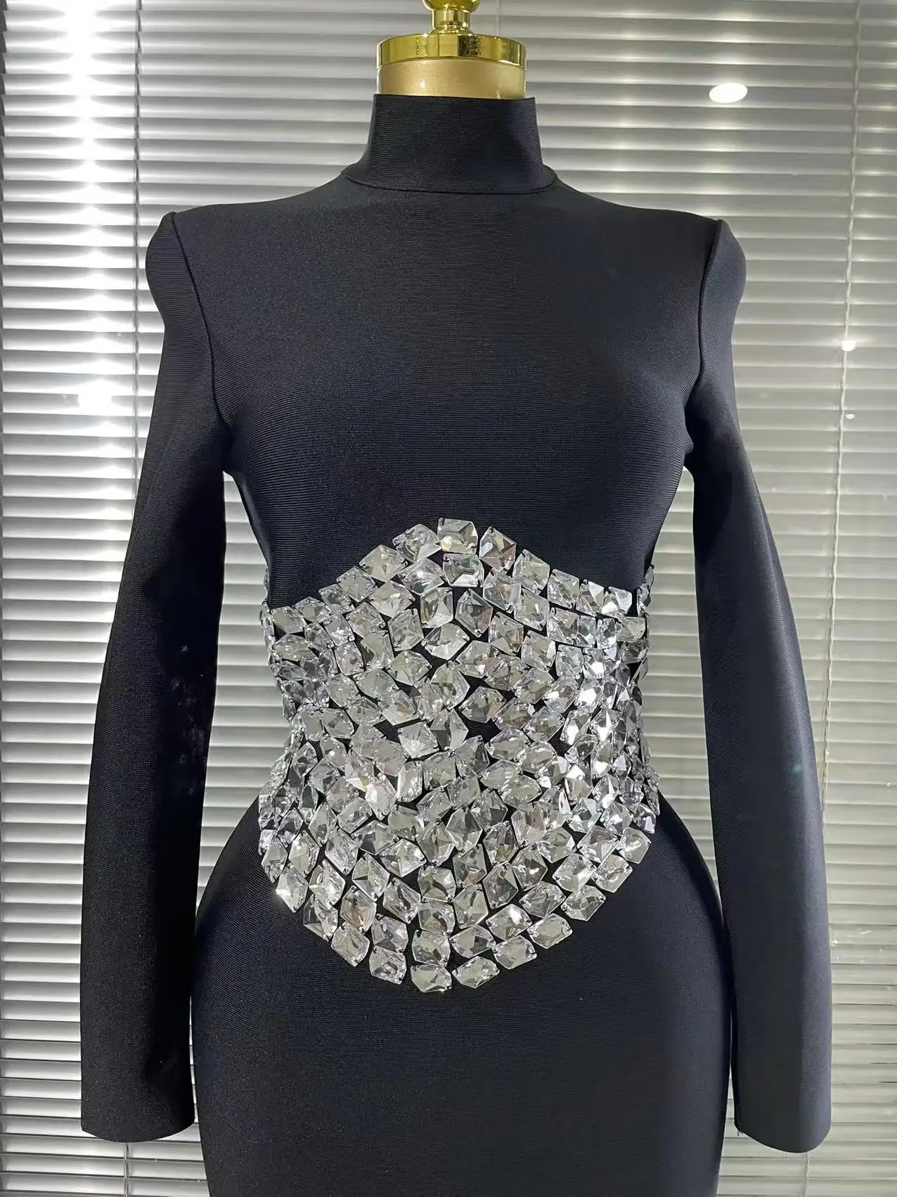Sparkly Crystals Women Long Sleeve Sexy Bodycon Long Bandage Dress Evening Party Elegant Red Carpet Birthday Fashion Outfit