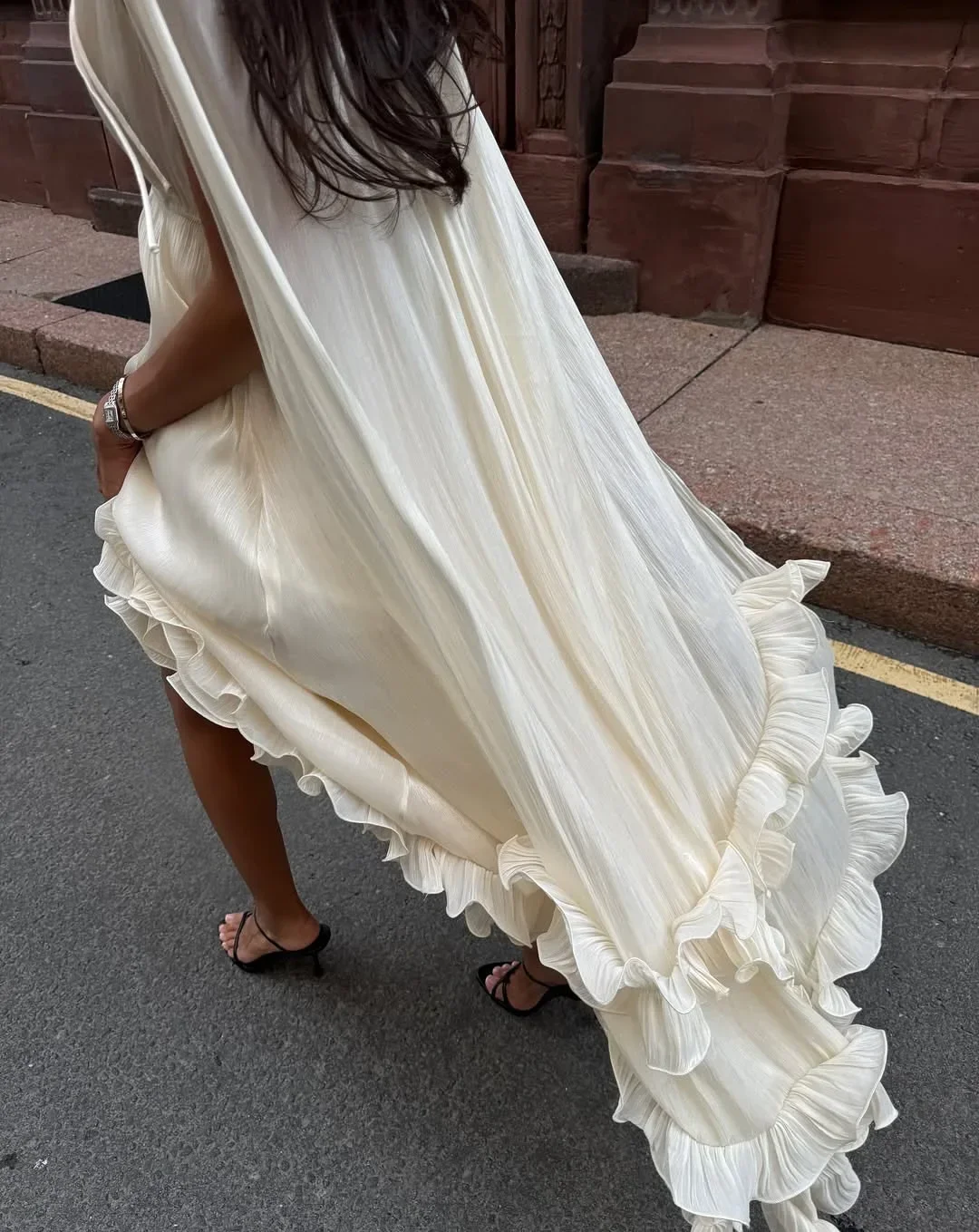 Ivory Sleeveless Ruffled Hem Maxi Dress Women Flowy Solid Cloak Long 2026 Spring Summer Fashion Vacation Leisure Lady Vestidos