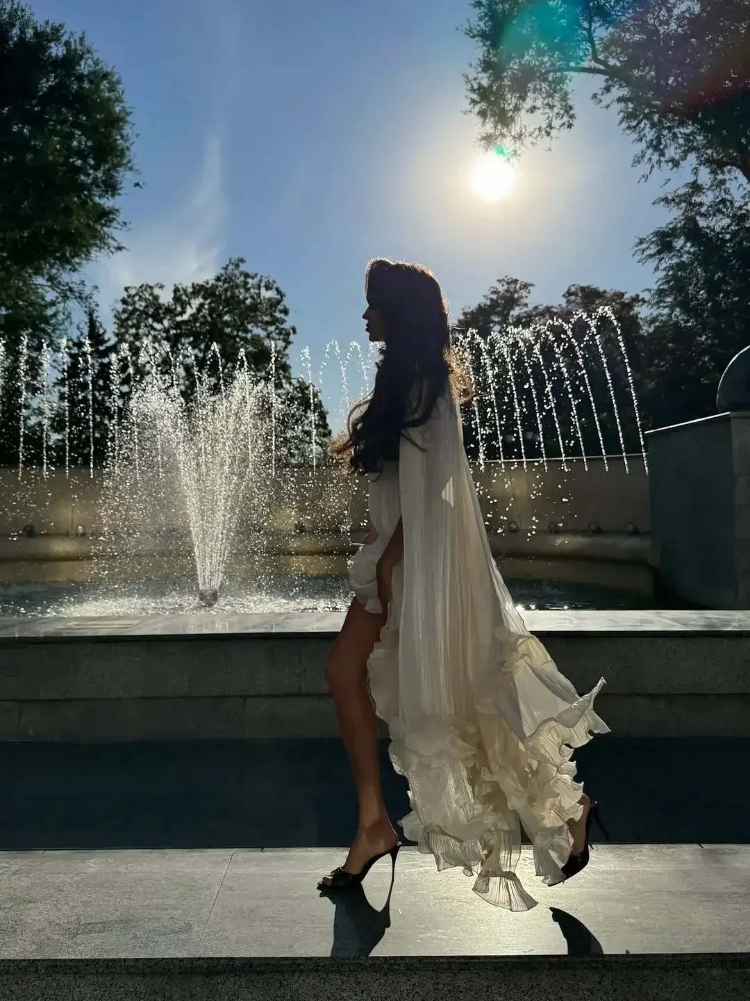 Ivory Sleeveless Ruffled Hem Maxi Dress Women Flowy Solid Cloak Long 2026 Spring Summer Fashion Vacation Leisure Lady Vestidos