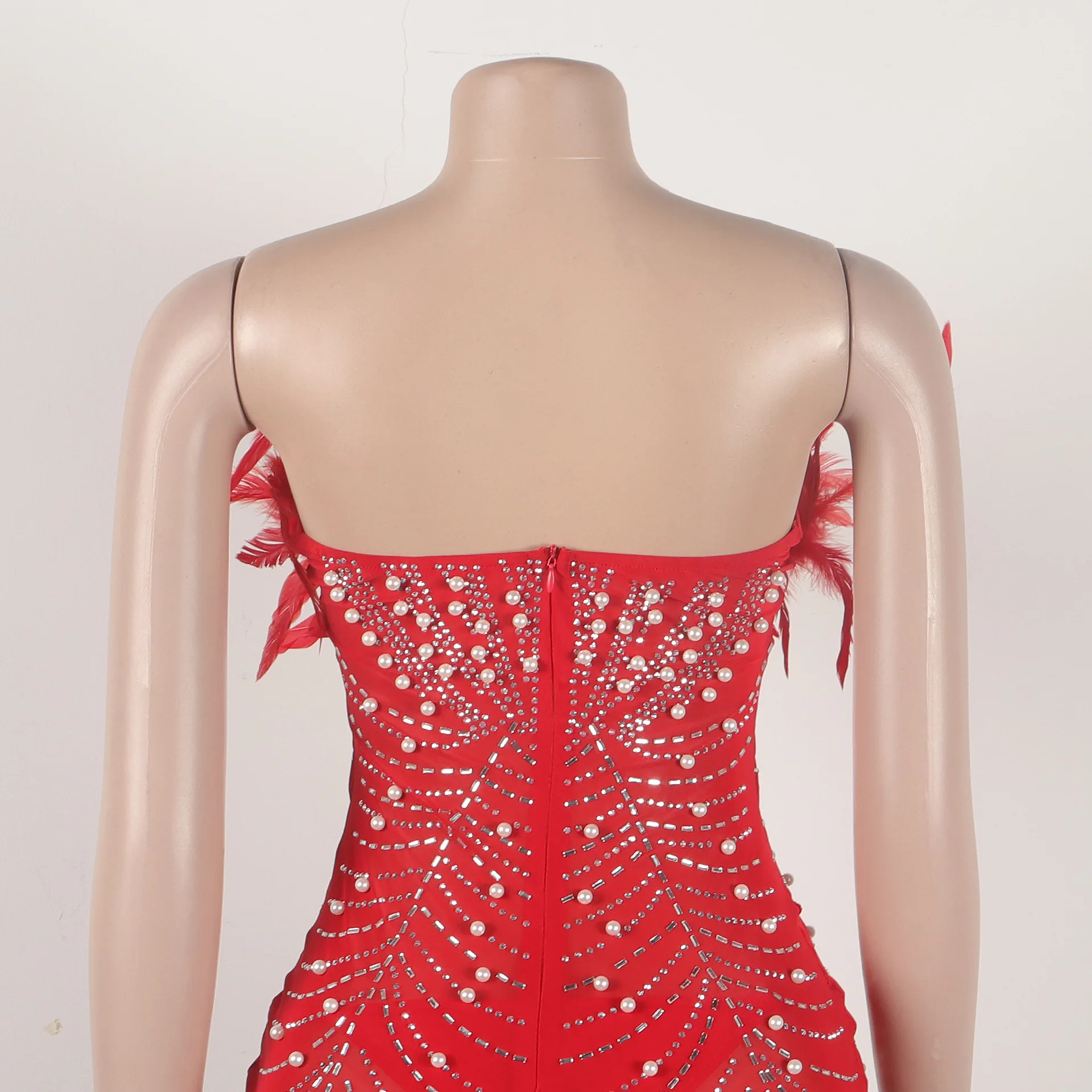 CM.YAYA Women Diamonds Hot Rhinestones Feather Mesh Strapless Plunging V-neck Bodycon Midi Dress 2023 Sexy Party Evening Dresses