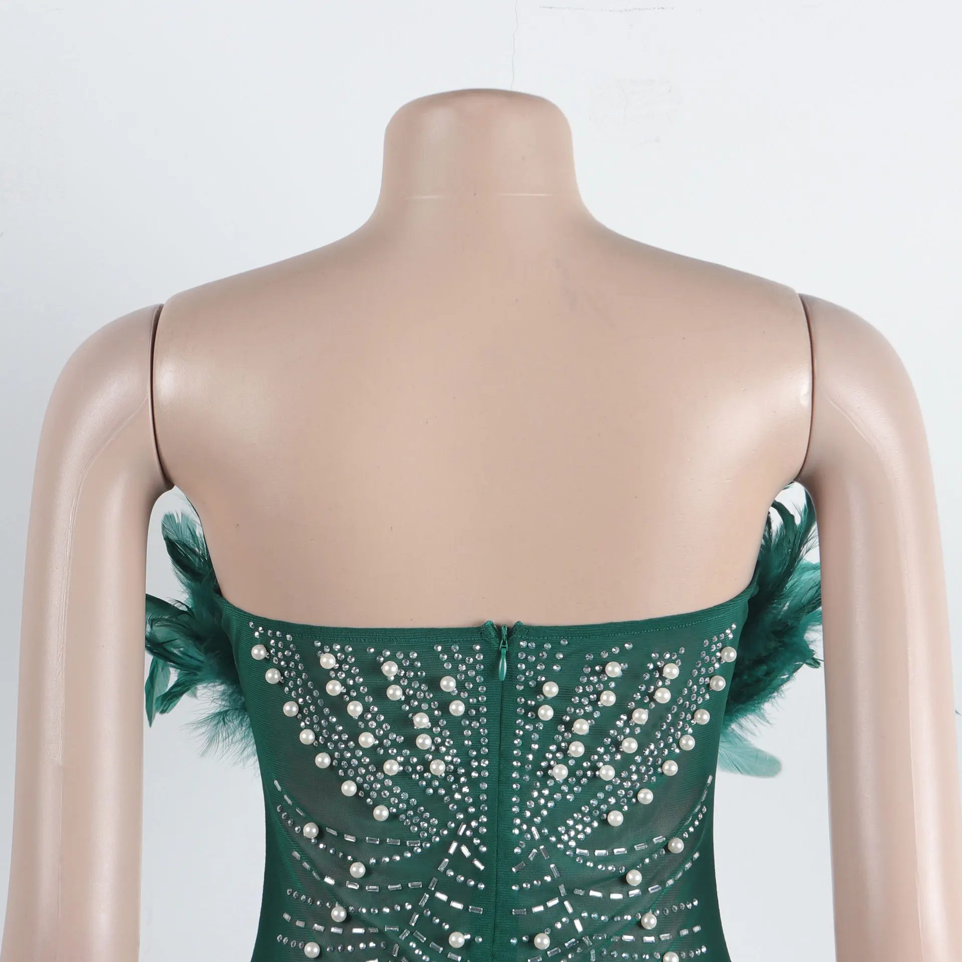CM.YAYA Women Diamonds Hot Rhinestones Feather Mesh Strapless Plunging V-neck Bodycon Midi Dress 2023 Sexy Party Evening Dresses