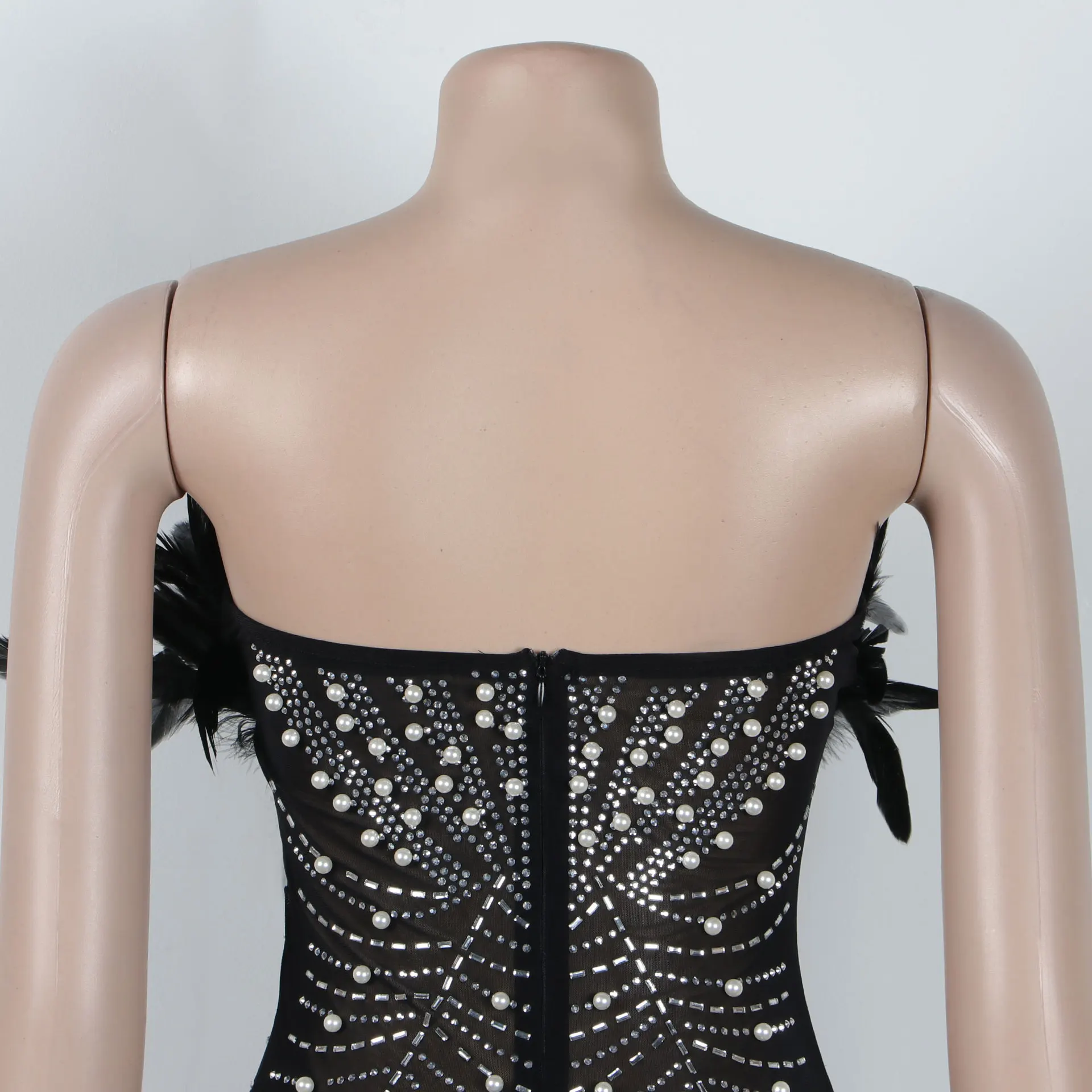 CM.YAYA Women Diamonds Hot Rhinestones Feather Mesh Strapless Plunging V-neck Bodycon Midi Dress 2023 Sexy Party Evening Dresses