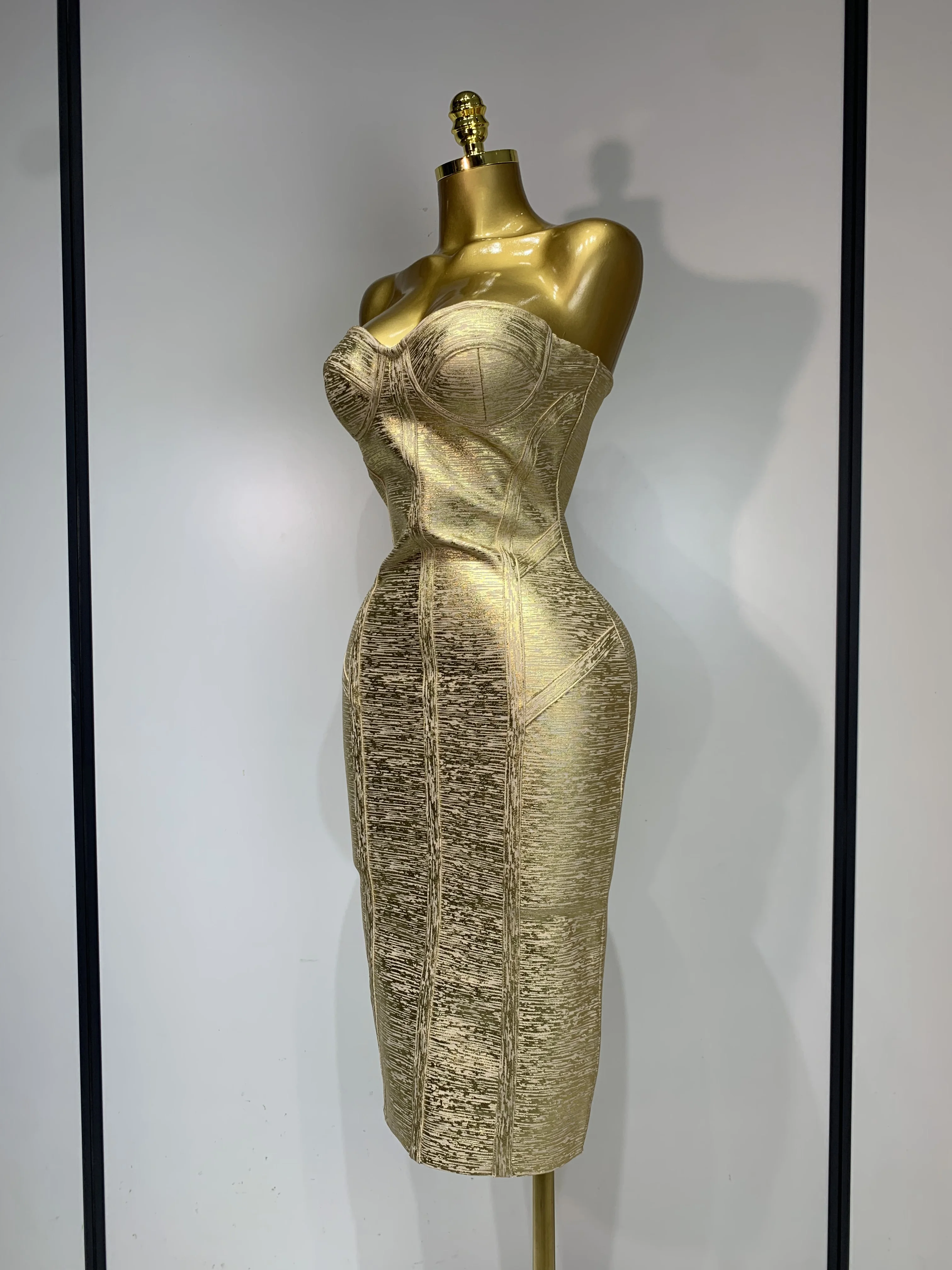 Women Sexy Gold Strapless Bodycon Bandage Dress 2025 Fashion Celebrate Evening Party Luxury Birthday Wedding Guest Dress