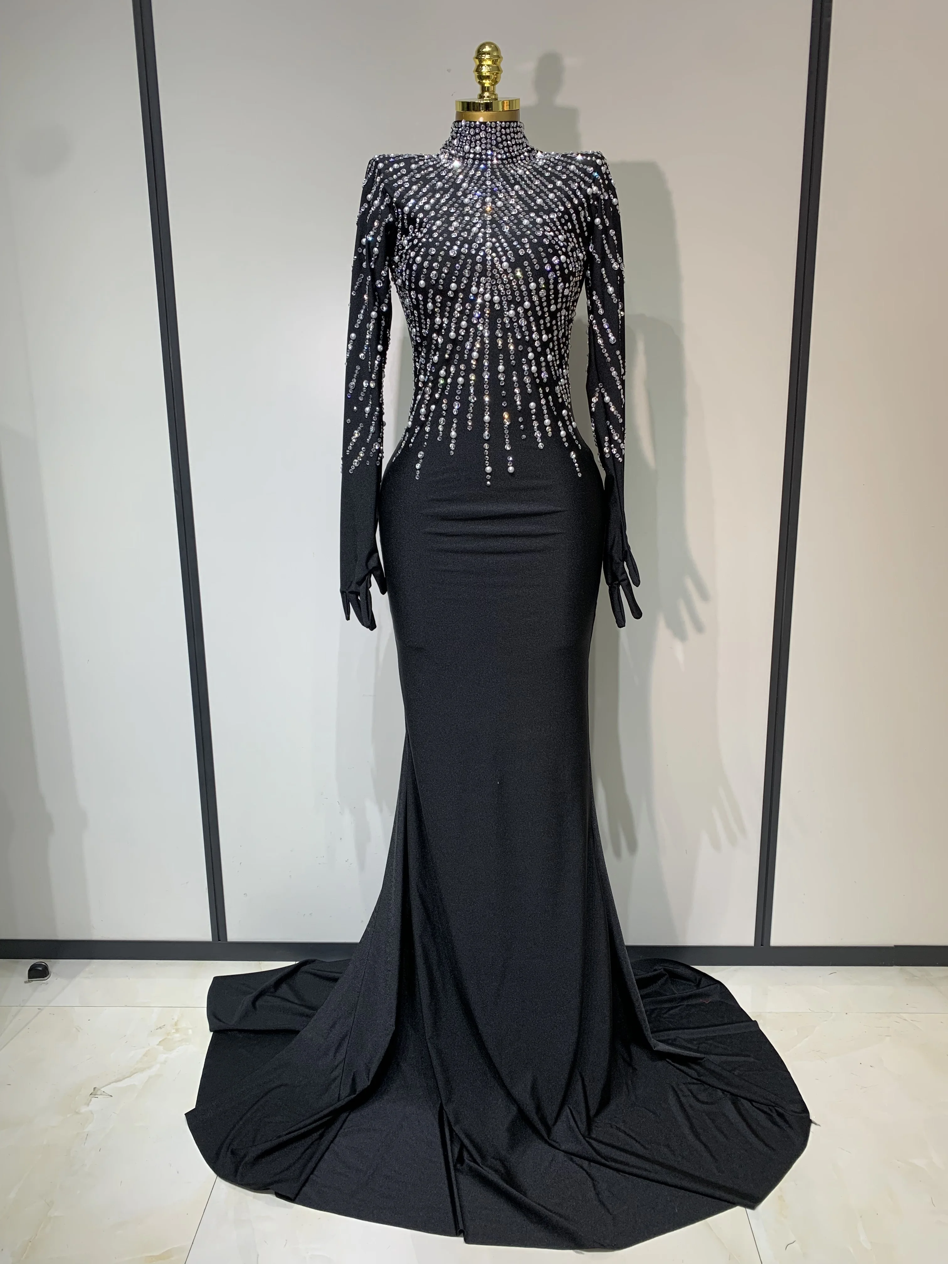 Women Sexy Long Sleeve Luxury Diamonds Maxi Long Bodycon Dresses Celebrity Elegant Red Carpet Show Evening Party Birthday Dress