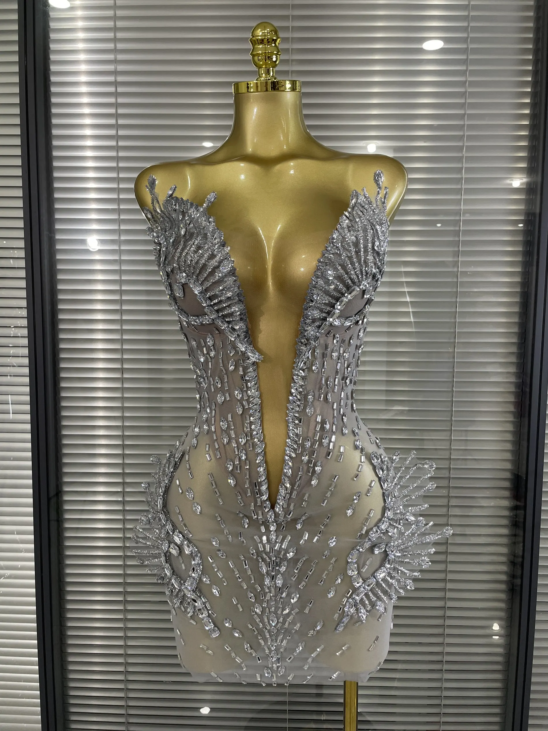 Luxury Women Sexy Silver Sparkly Diamonds Strapless Mini Dress Birthday Performance Costume Singer Stage Nightclub Outfit
