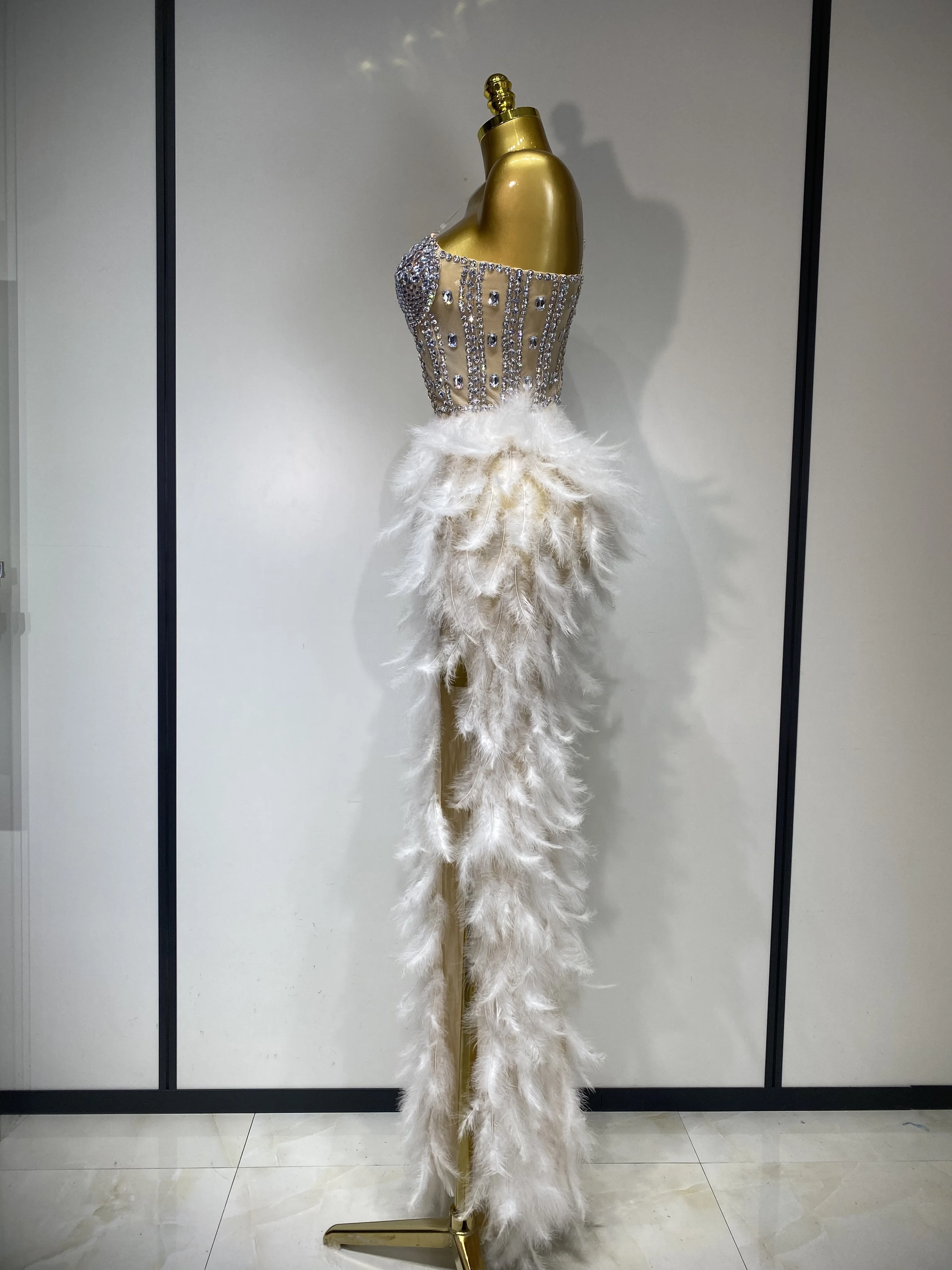 Women Sexy Sparkly Rhinestone Feather Mesh Long Dress Elegant Evening Party Celebrate Luxury Birthday Singer Stage Costume