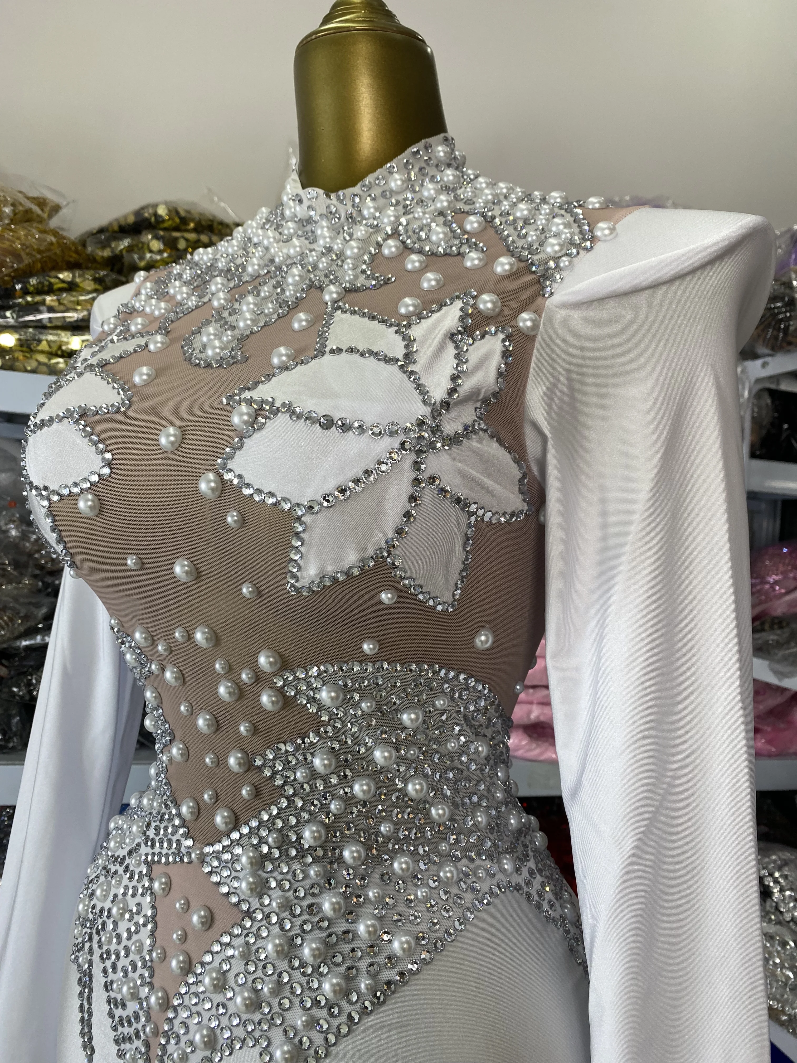 Women Luxury Designer White Sparkly Pearls Studded Rhinestones Long Sleeve Maxi Long Celebrity Wedding Evening Party Gala Gowns