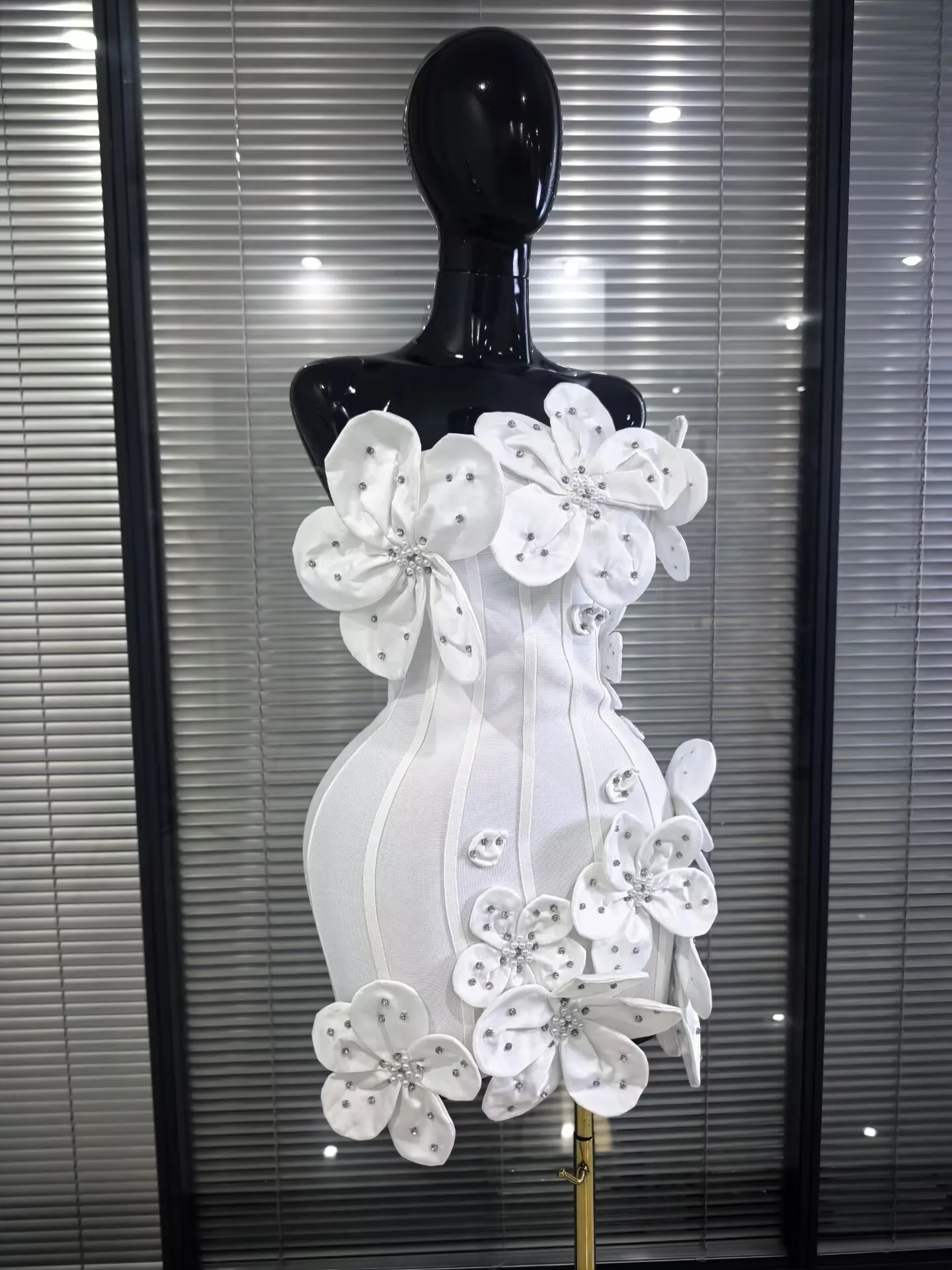5 Colors Women Sexy Strapless Shining Diamond Flowers Bodycon Mini Bandage Dress Birthday Party Celebrate Cocktail Outfit
